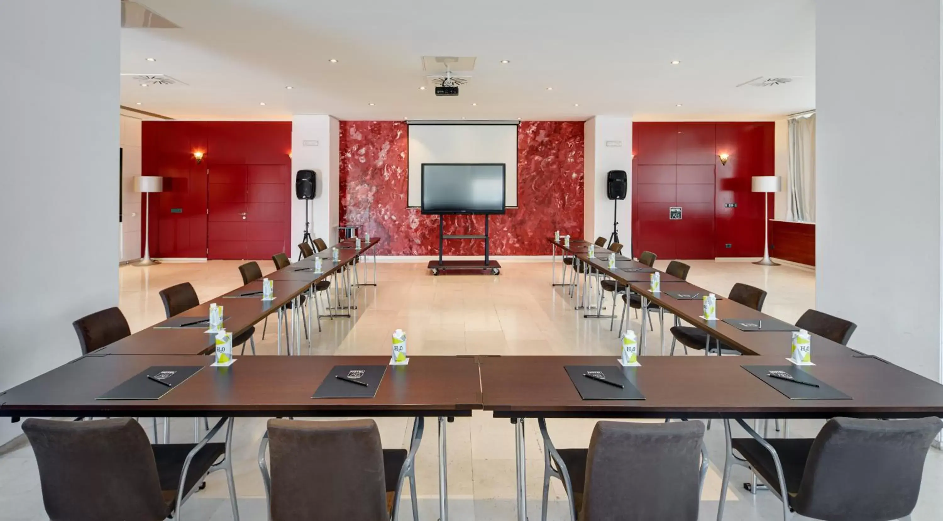 Business facilities in Sercotel AB Rivas