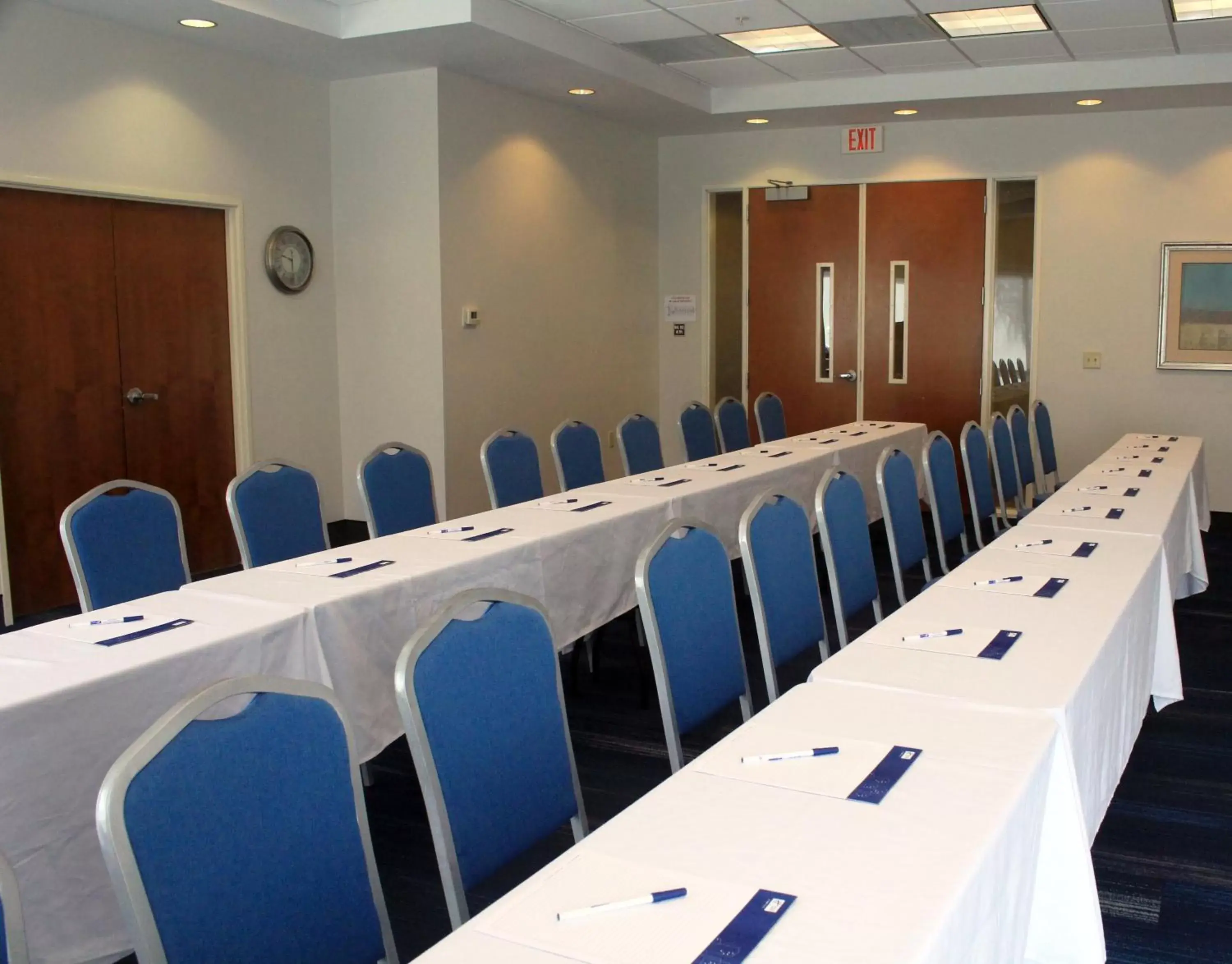 Meeting/conference room in Holiday Inn Express Leland - Wilmington Area, an IHG Hotel