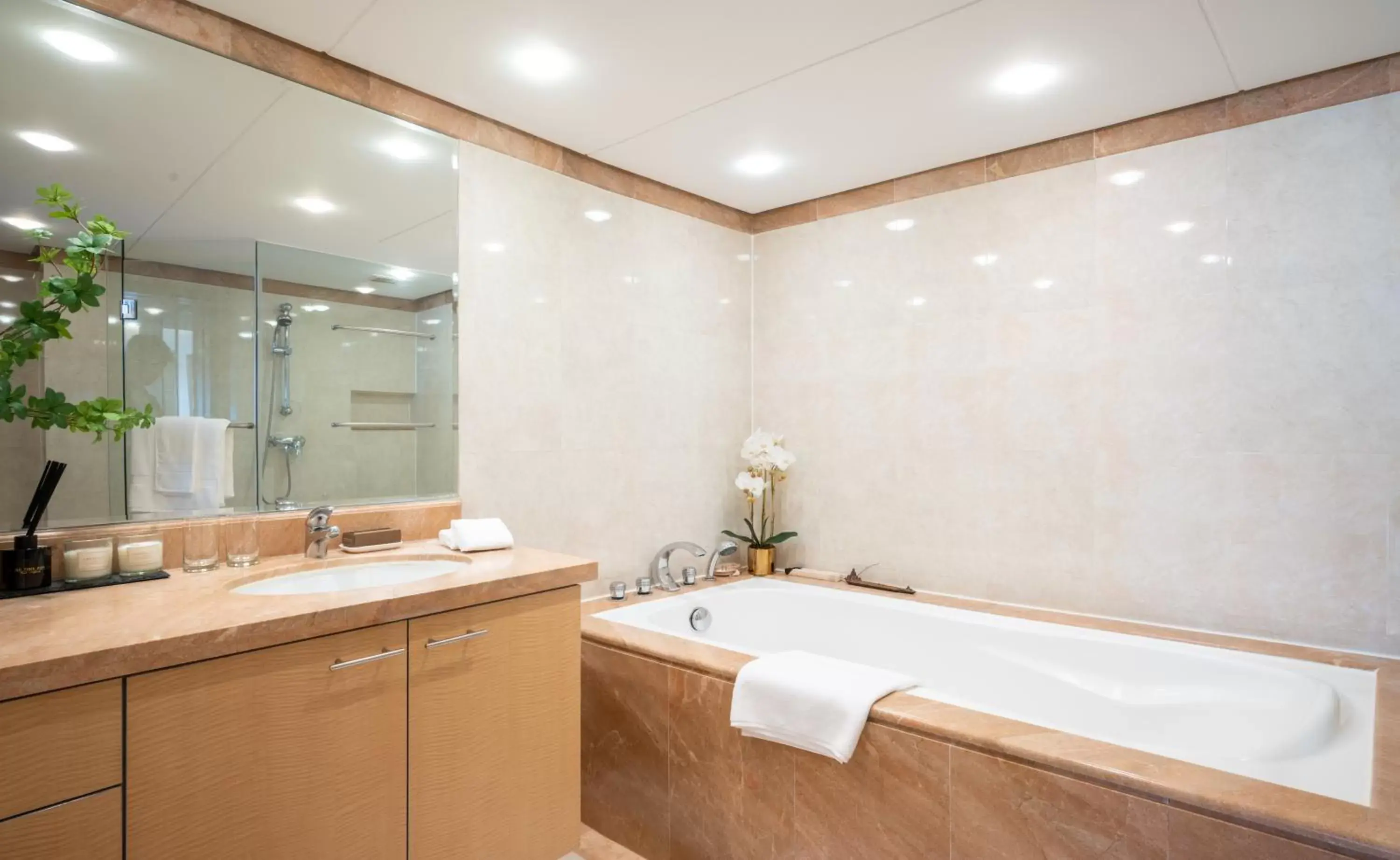 Bathroom in Shanghai Centre Serviced Apartment