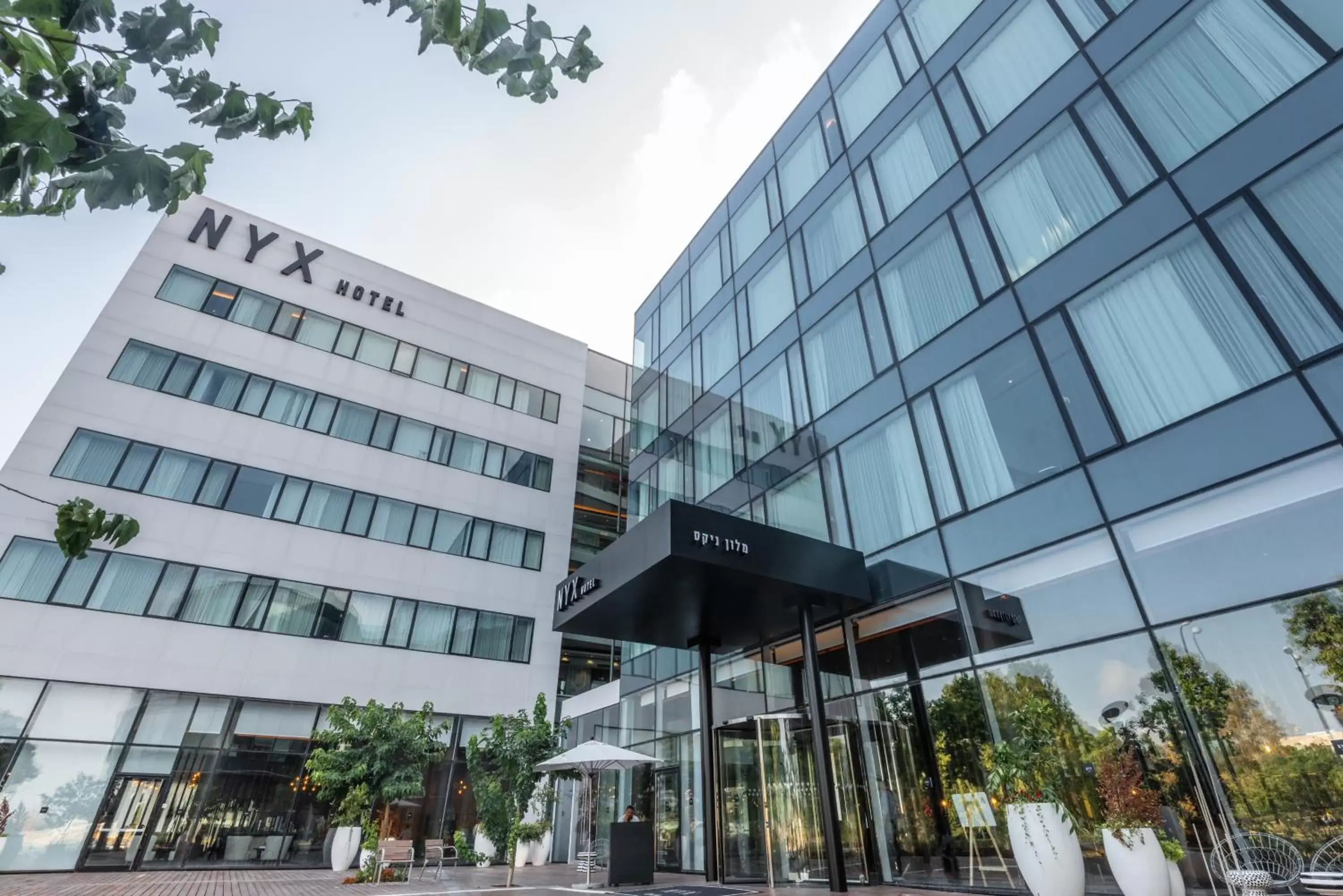 Facade/entrance, Property Building in NYX Herzliya