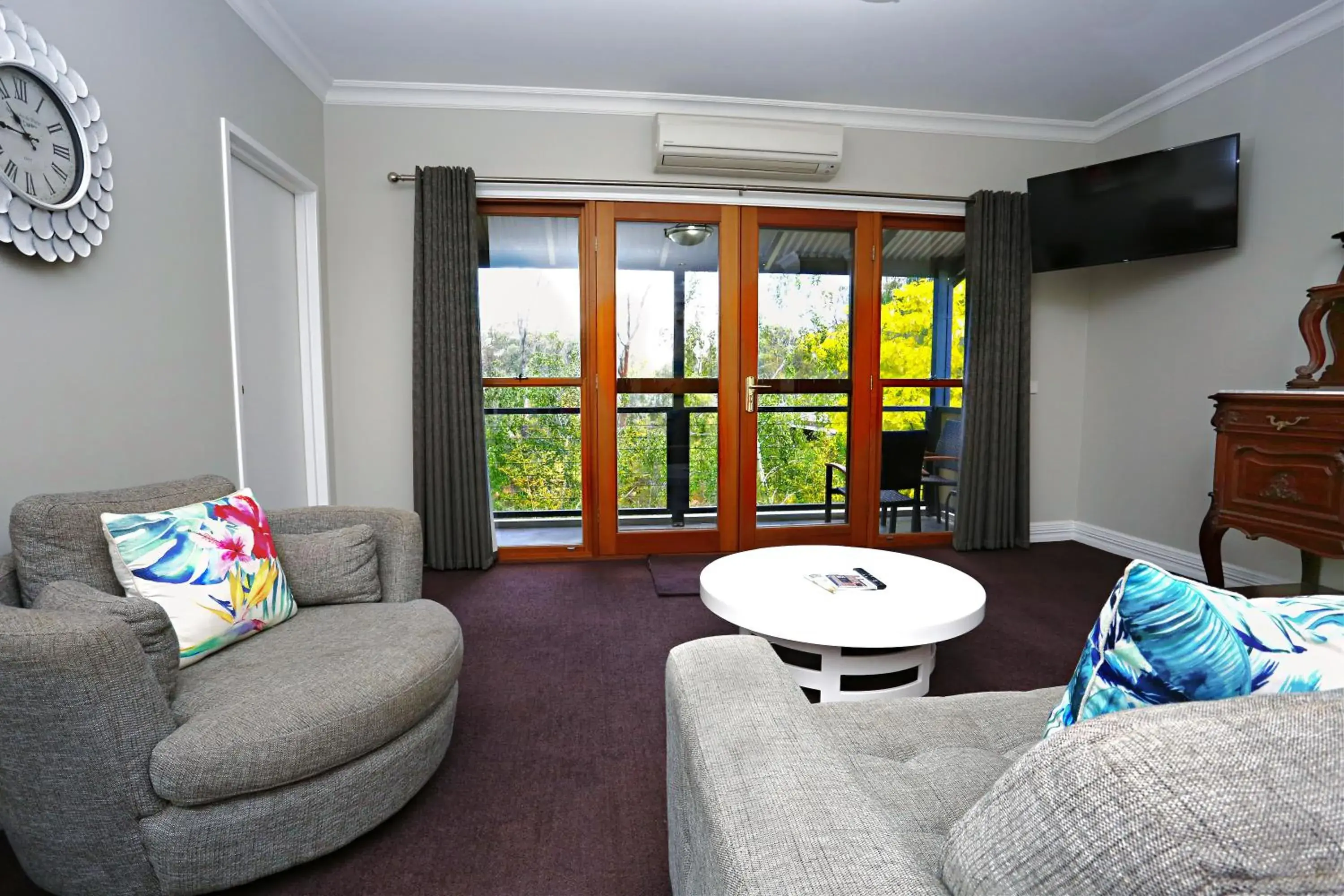 Balcony/Terrace, Seating Area in CocknBull Boutique Hotel Echuca