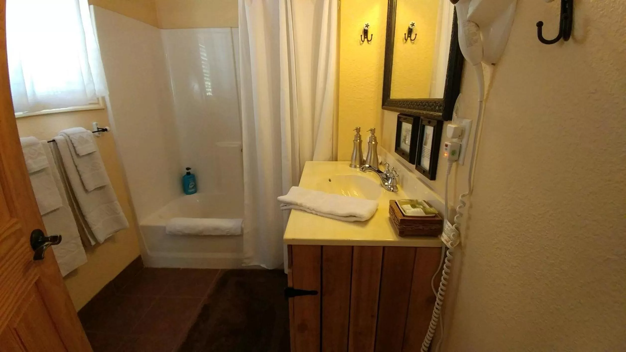 Bathroom in Alpaca Inn