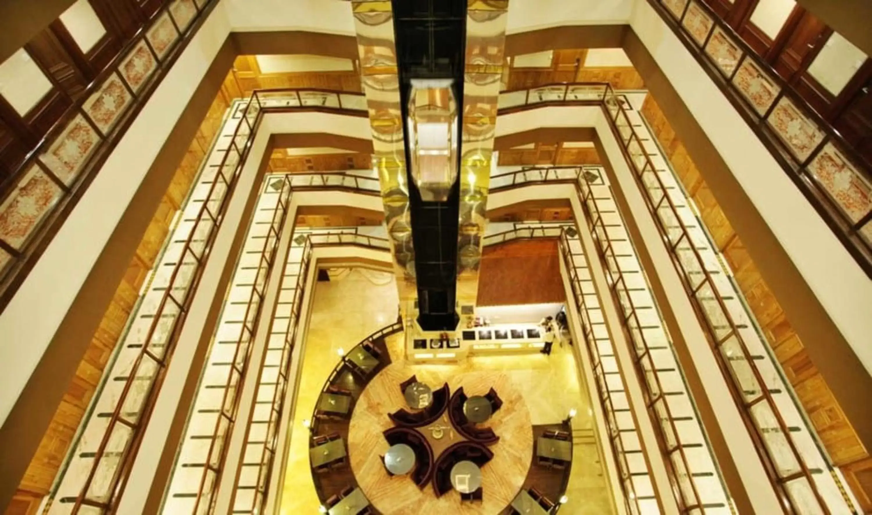 Lobby or reception in Radisson Srinagar