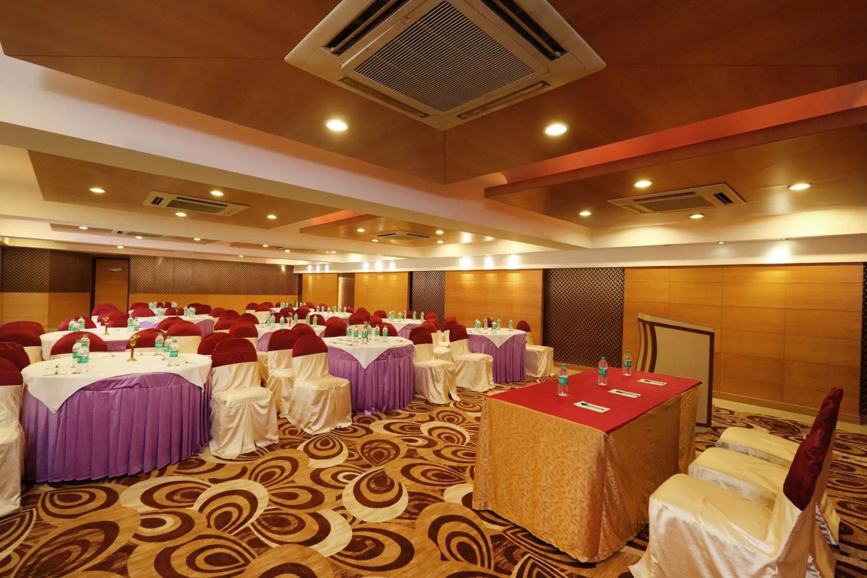 Banquet/Function facilities, Banquet Facilities in Hotel Pai Vista
