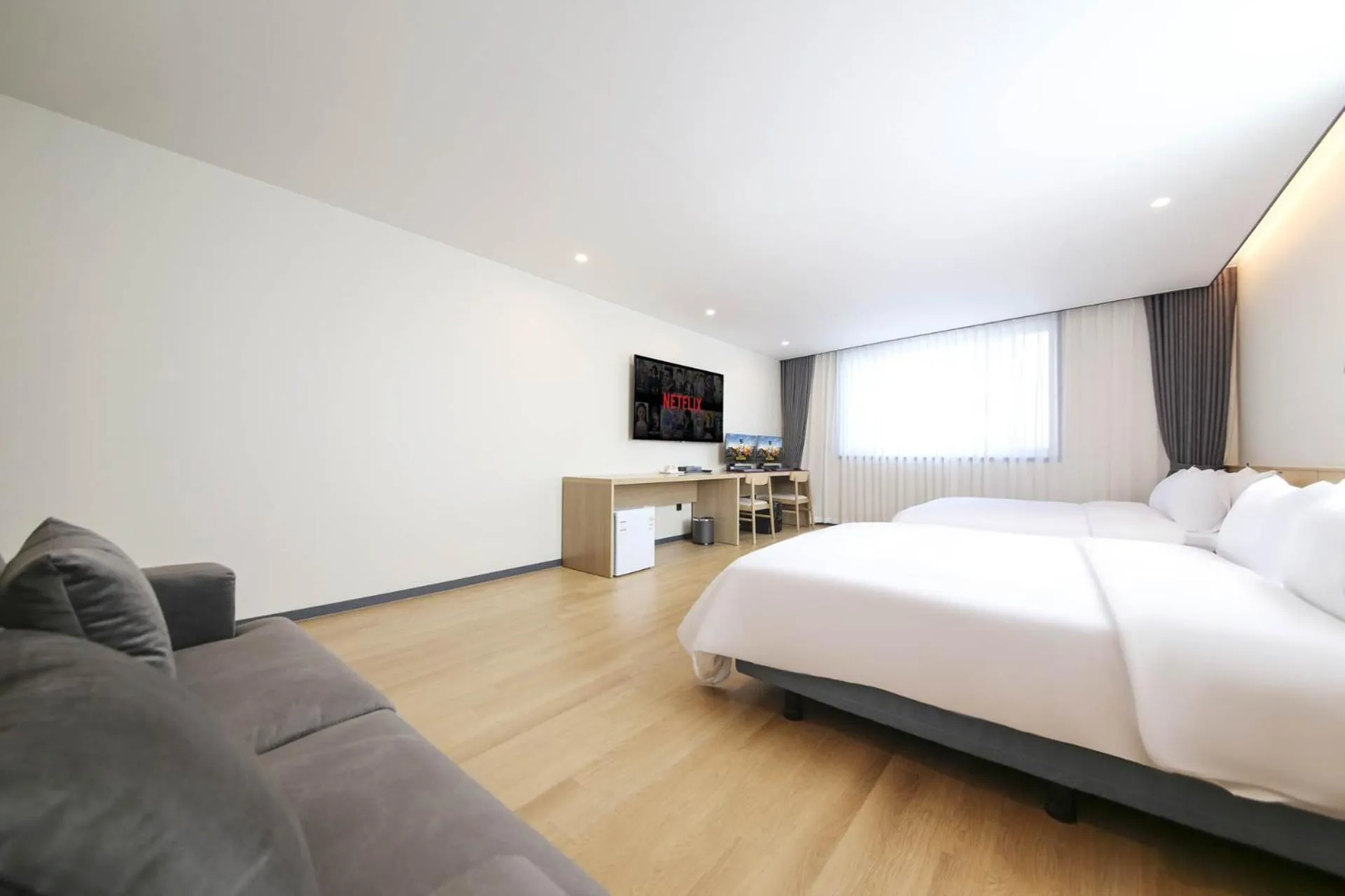 Bed in Benikea hotel