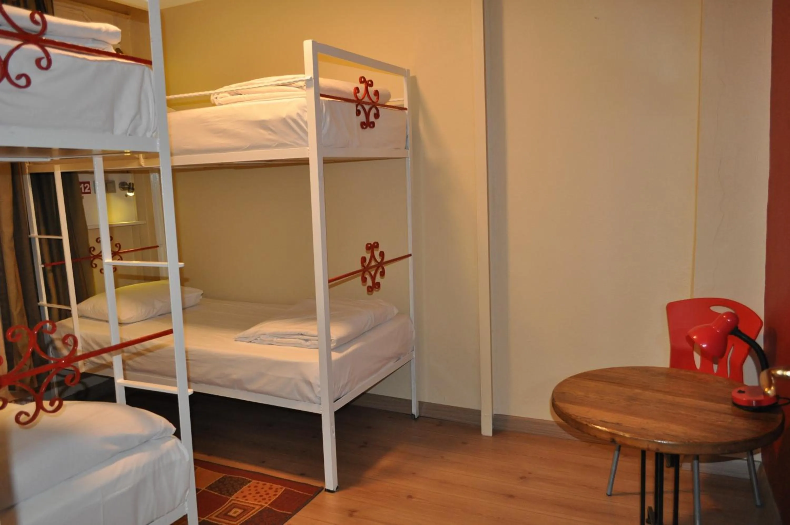Photo of the whole room, Bed in Antique Hostel
