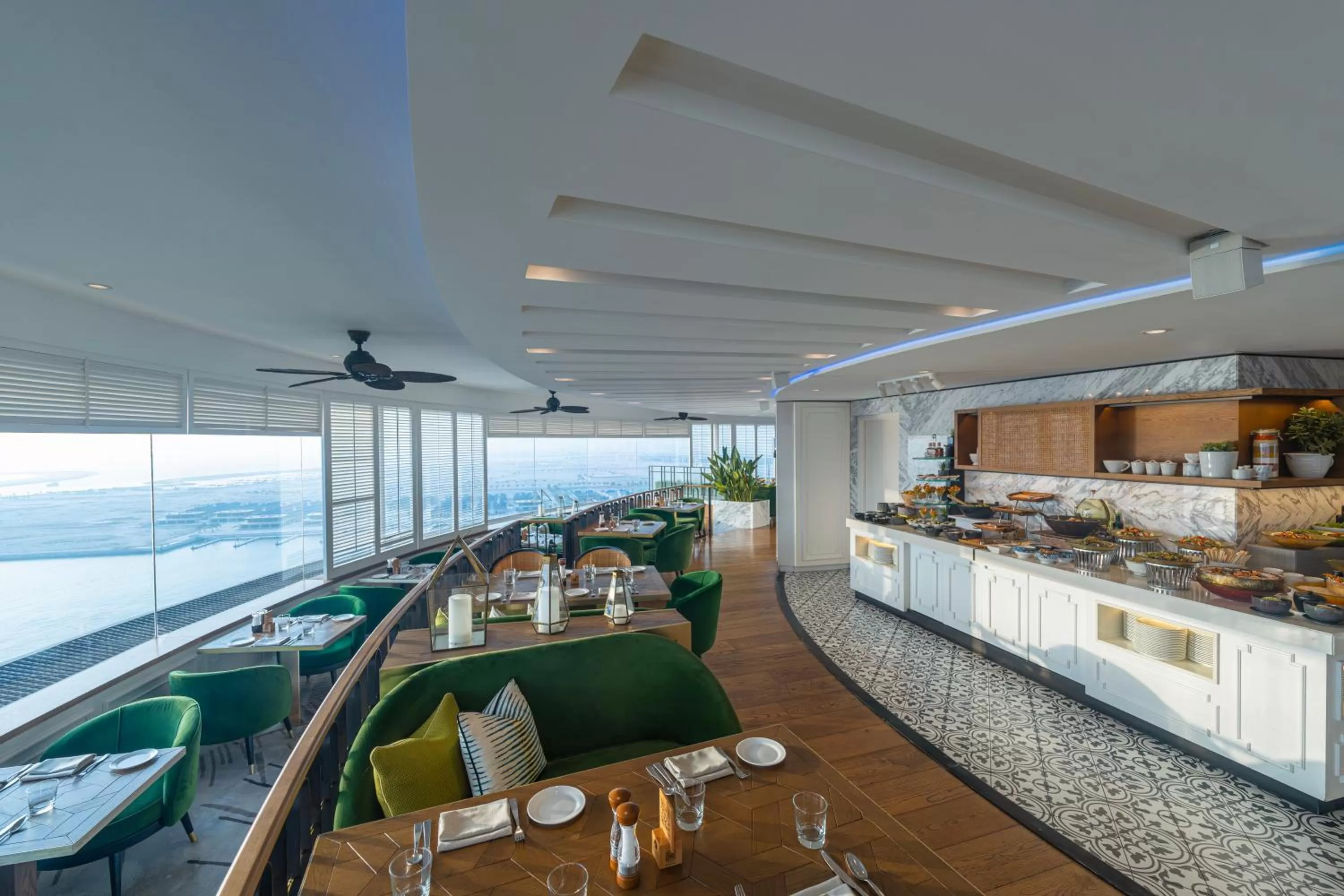 Restaurant/places to eat in Hyatt Regency Dubai - Corniche