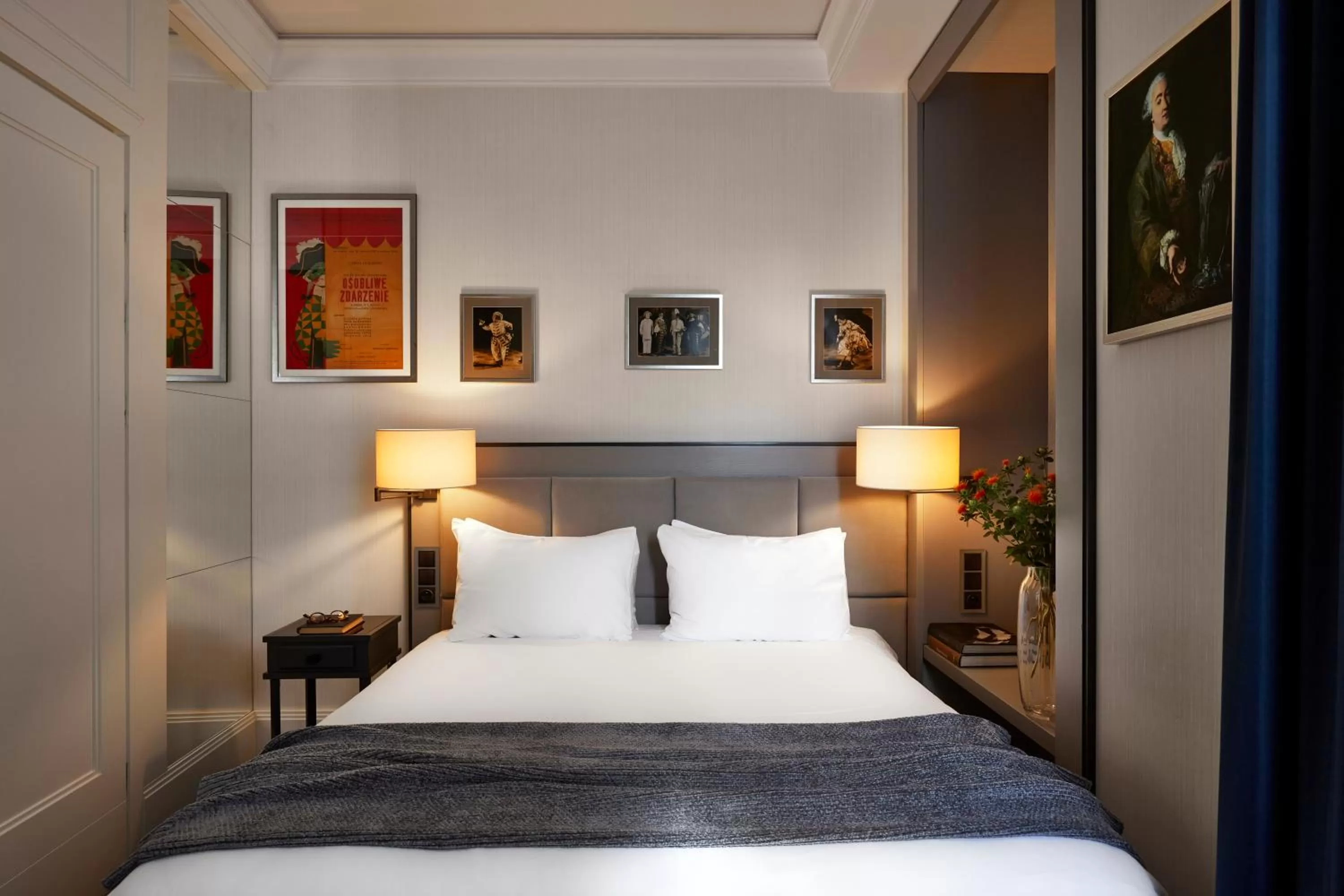 Photo of the whole room, Bed in Hotel Teatro Boutique Old Town - Destigo Hotels