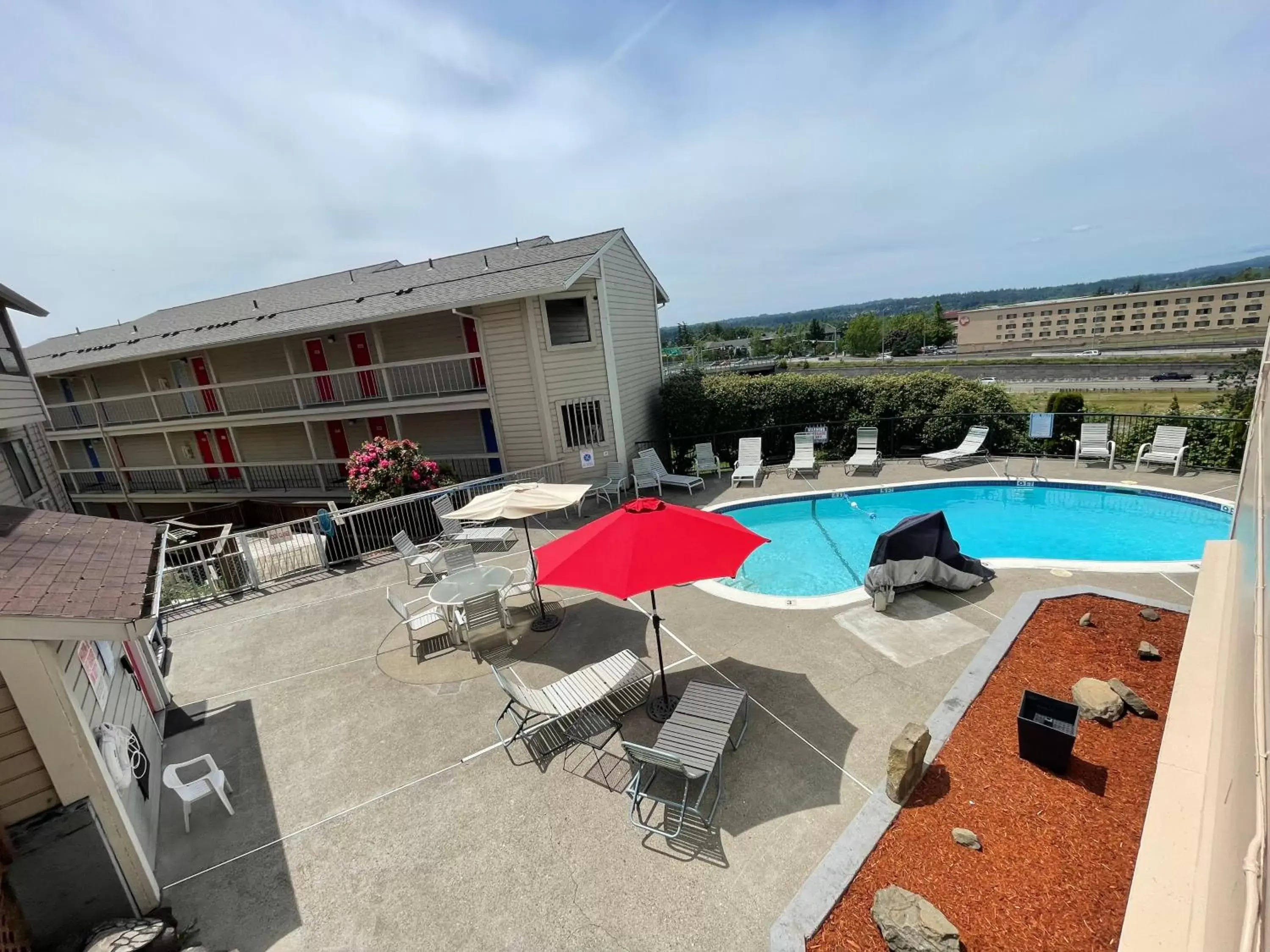 Swimming pool, Pool View in Sunnyside Inn and Suites