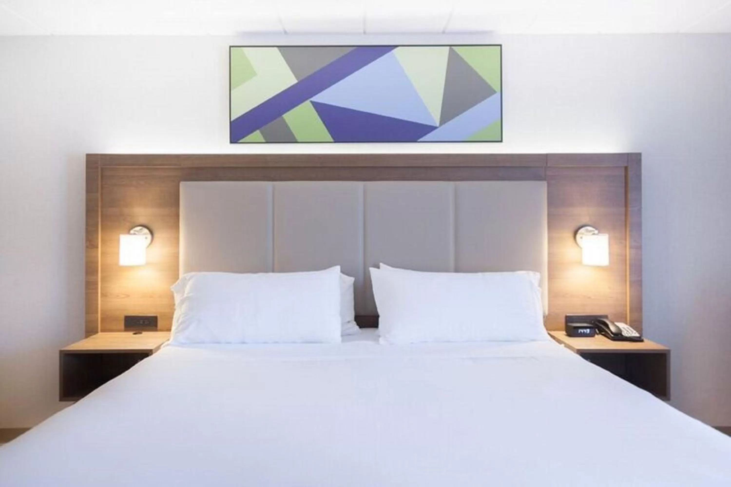 Photo of the whole room, Bed in Holiday Inn Express Hotel & Suites Charlottetown by IHG