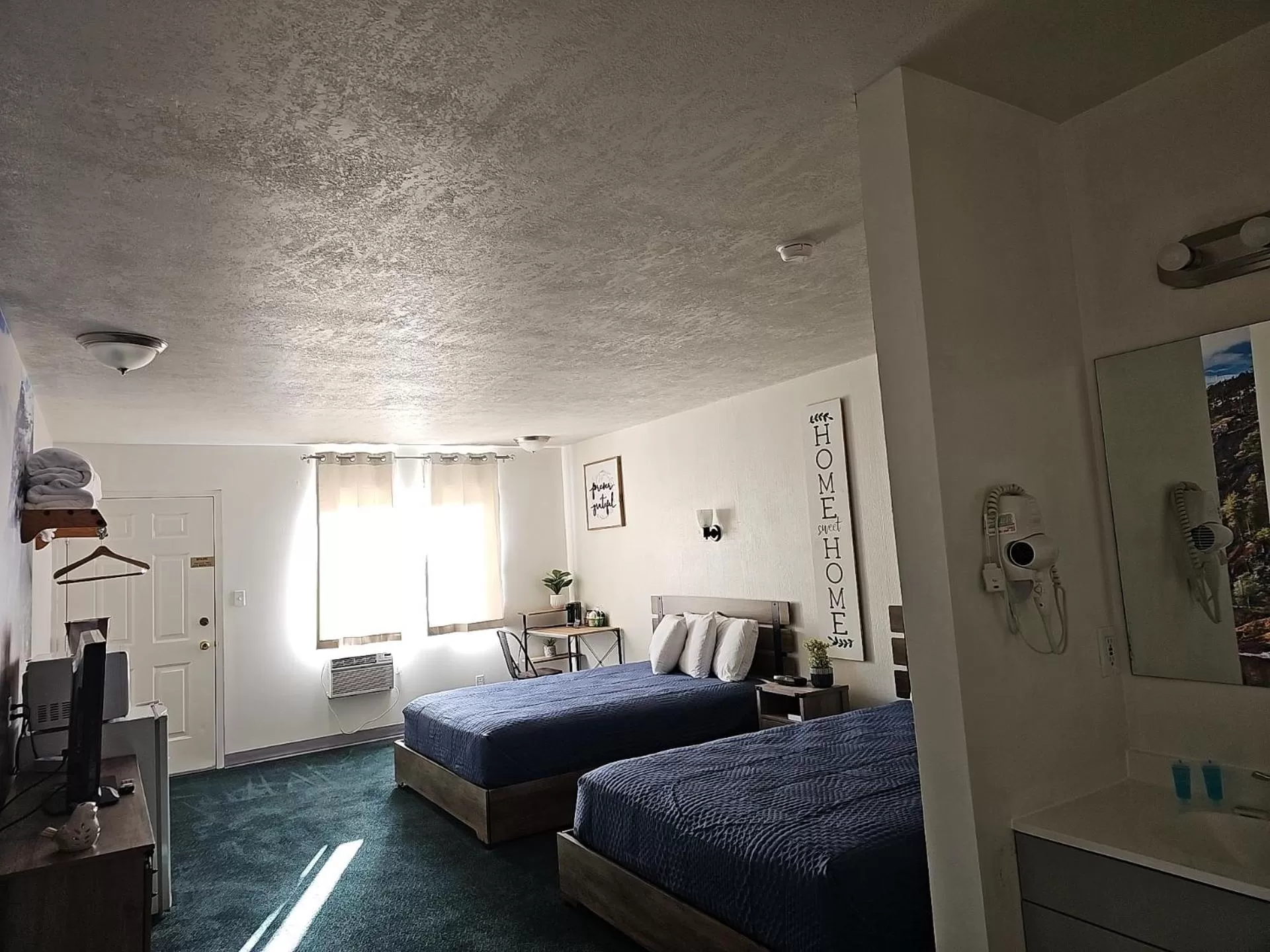 Bedroom, Bed in Jefferson Inn