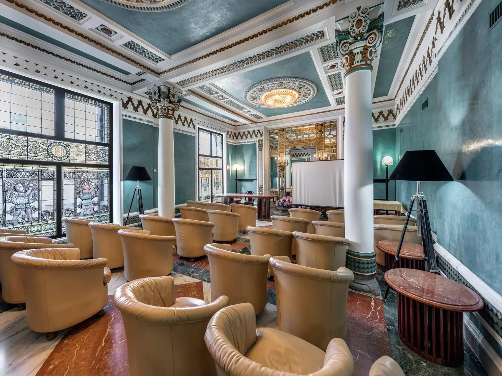 Business facilities in Hotel Roma