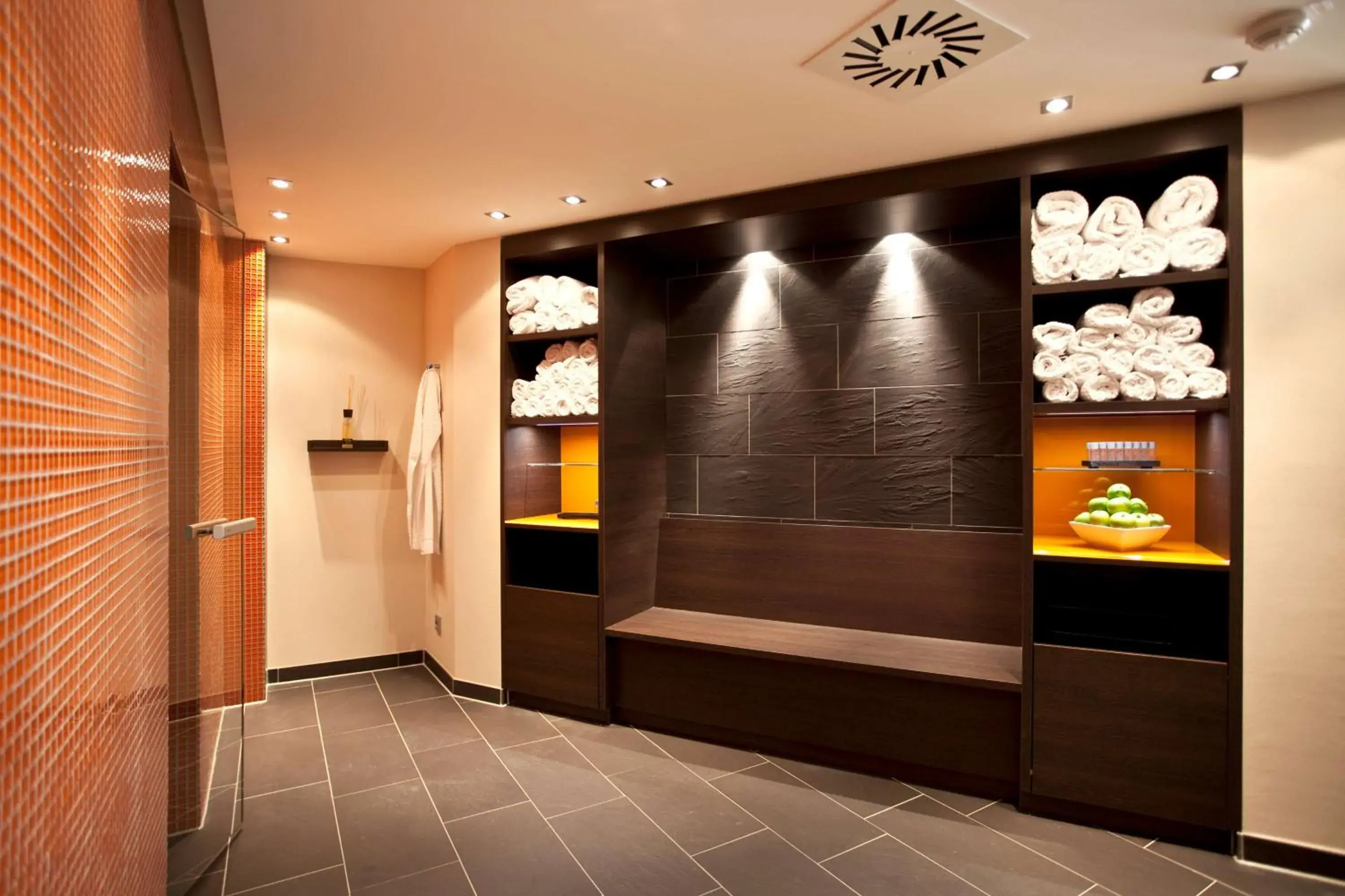 Spa and wellness centre/facilities, Lobby/Reception in Atlantic Grand Hotel Bremen