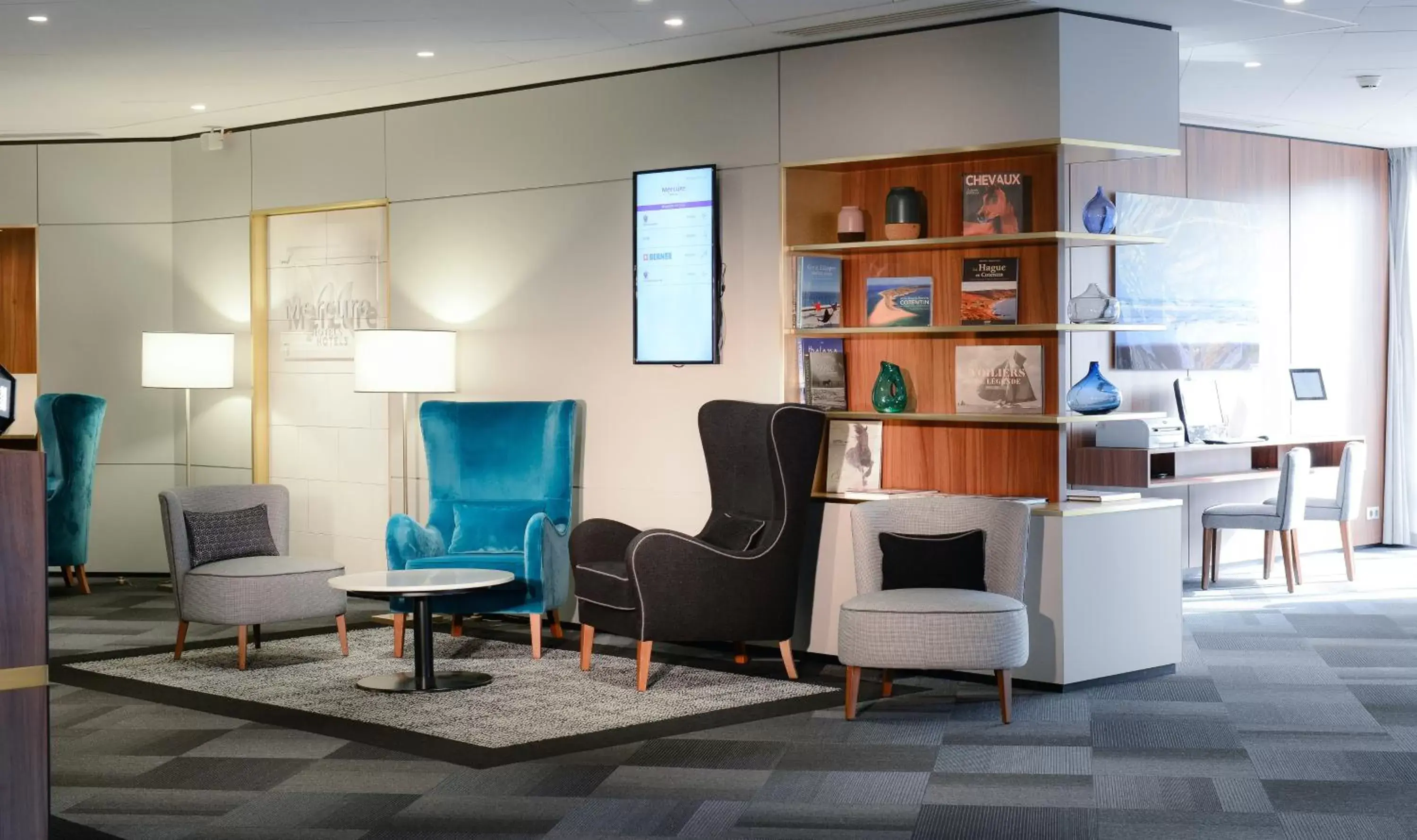 Lobby or reception, Seating Area in Mercure Caen Centre Port De Plaisance