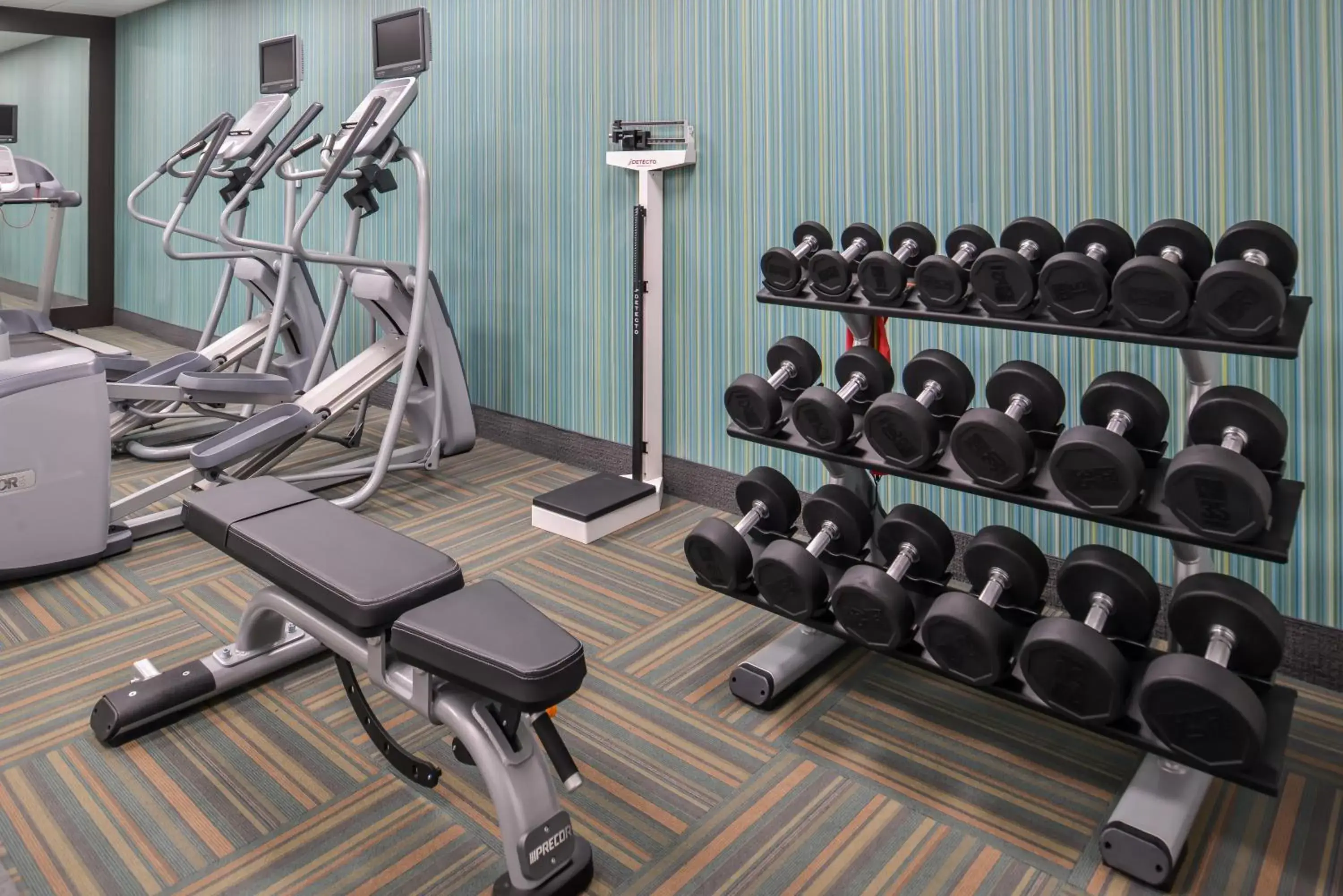 Fitness centre/facilities, Fitness Center/Facilities in Holiday Inn Express & Suites - Kansas City - Lee's Summit, an IHG Hotel