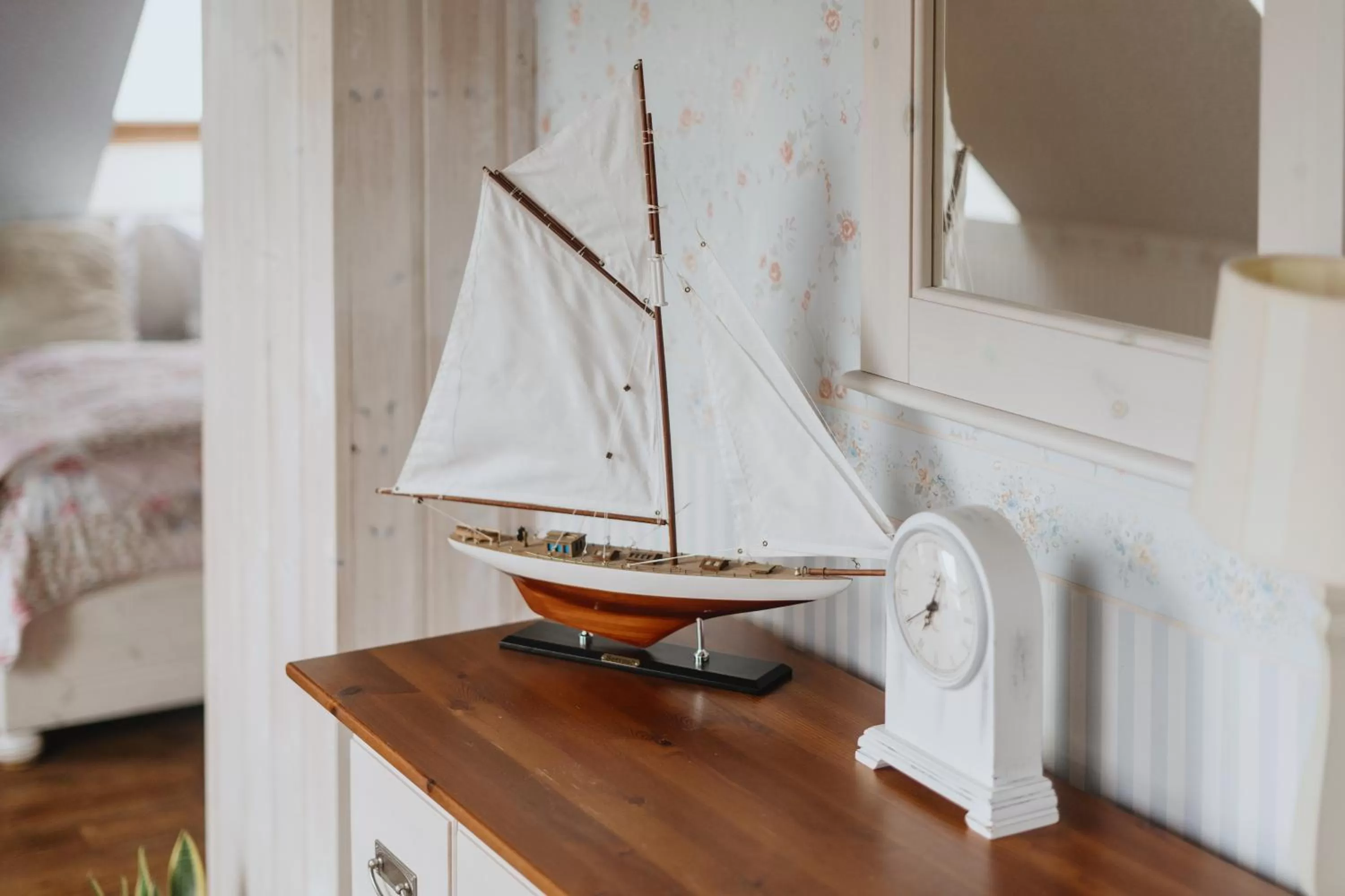 Decorative detail, Bed in Hotel An den Bleichen