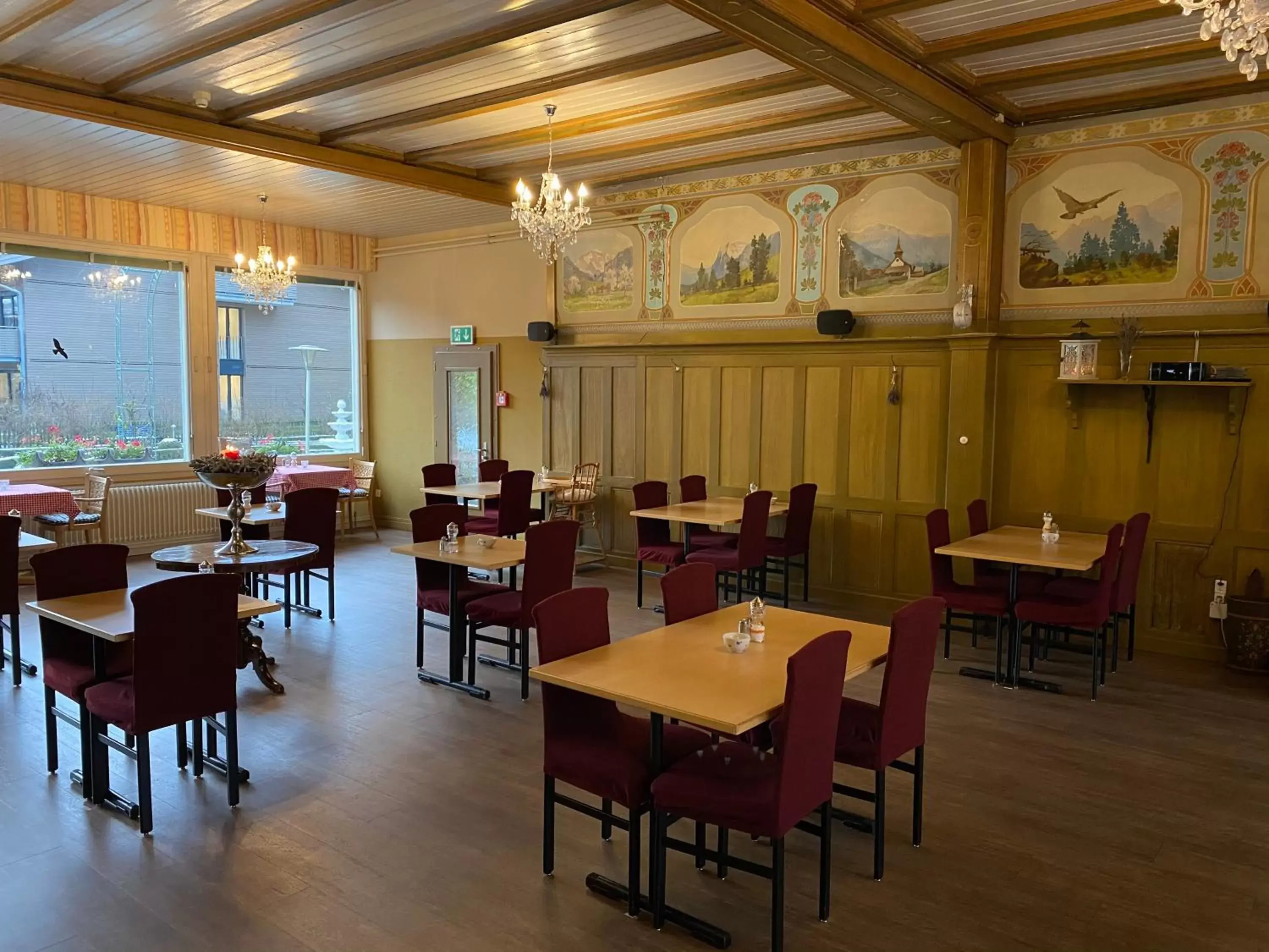 Banquet/Function facilities, Restaurant/Places to Eat in Alpenrose Hotel and Gardens