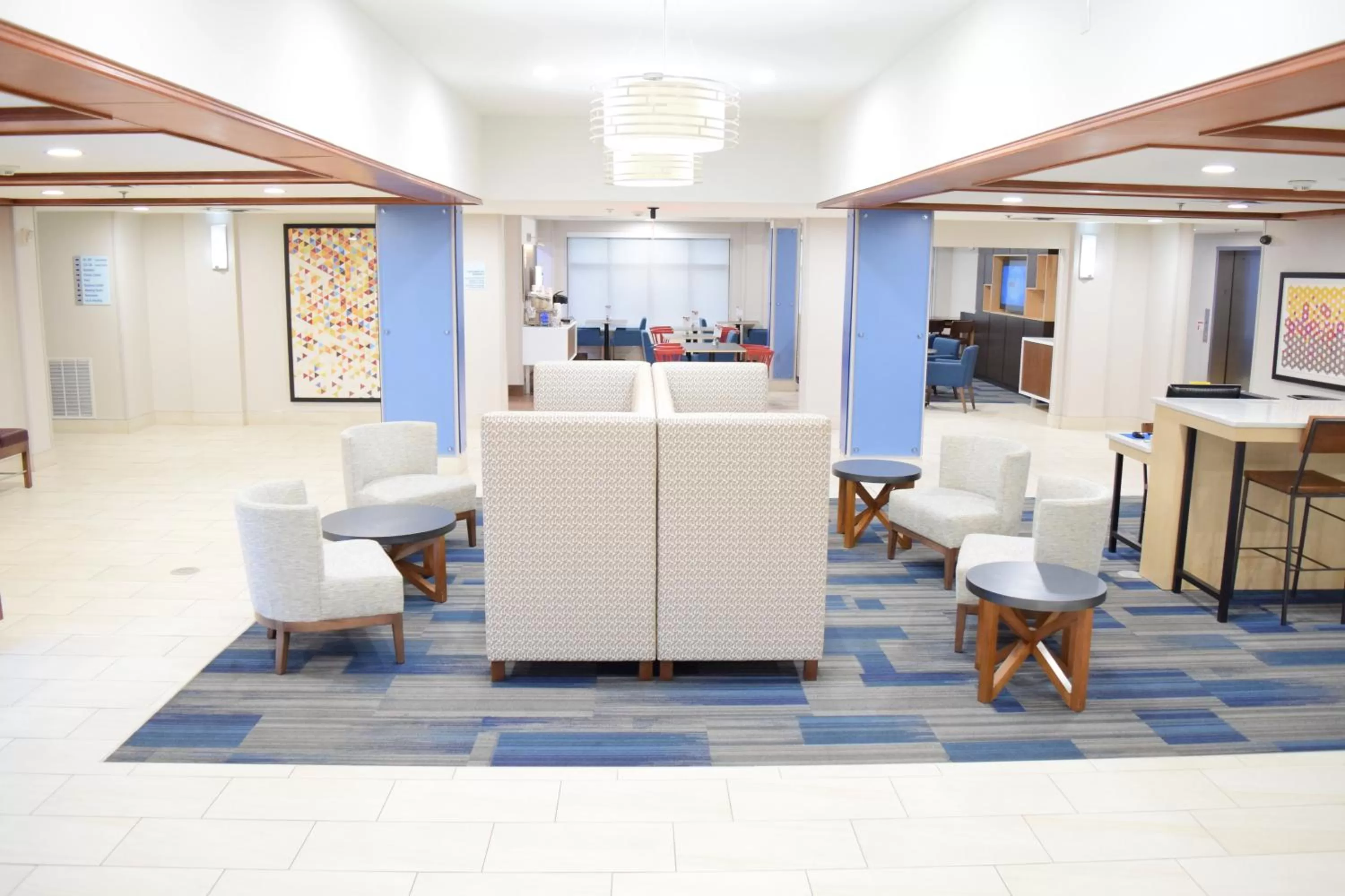 Lobby or reception in Holiday Inn Express & Suites Pensacola West I-10 by IHG
