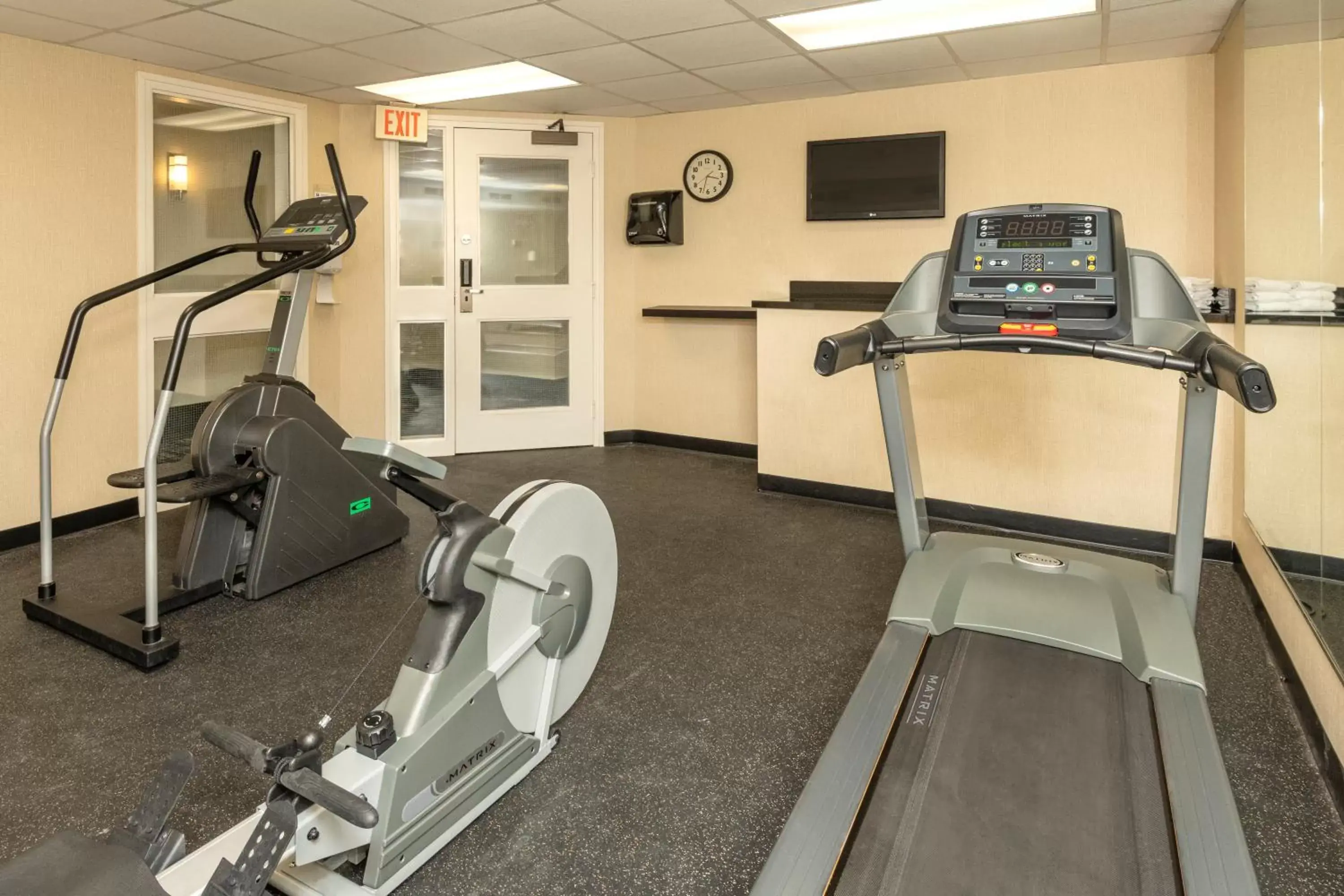 Fitness centre/facilities, Fitness Center/Facilities in Comfort Inn Ottawa West- Kanata