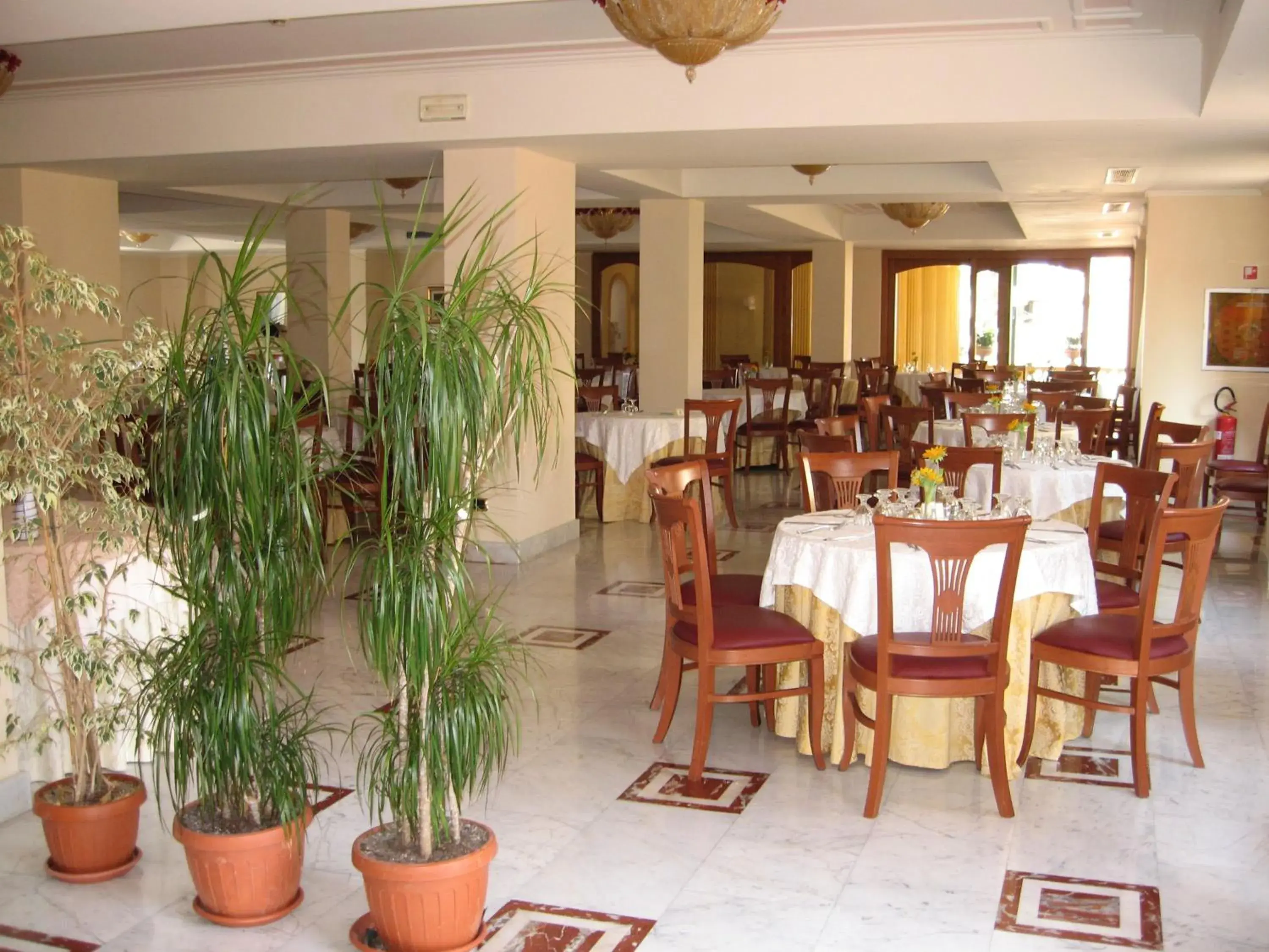 Restaurant/Places to Eat in Hotel Villa Igea