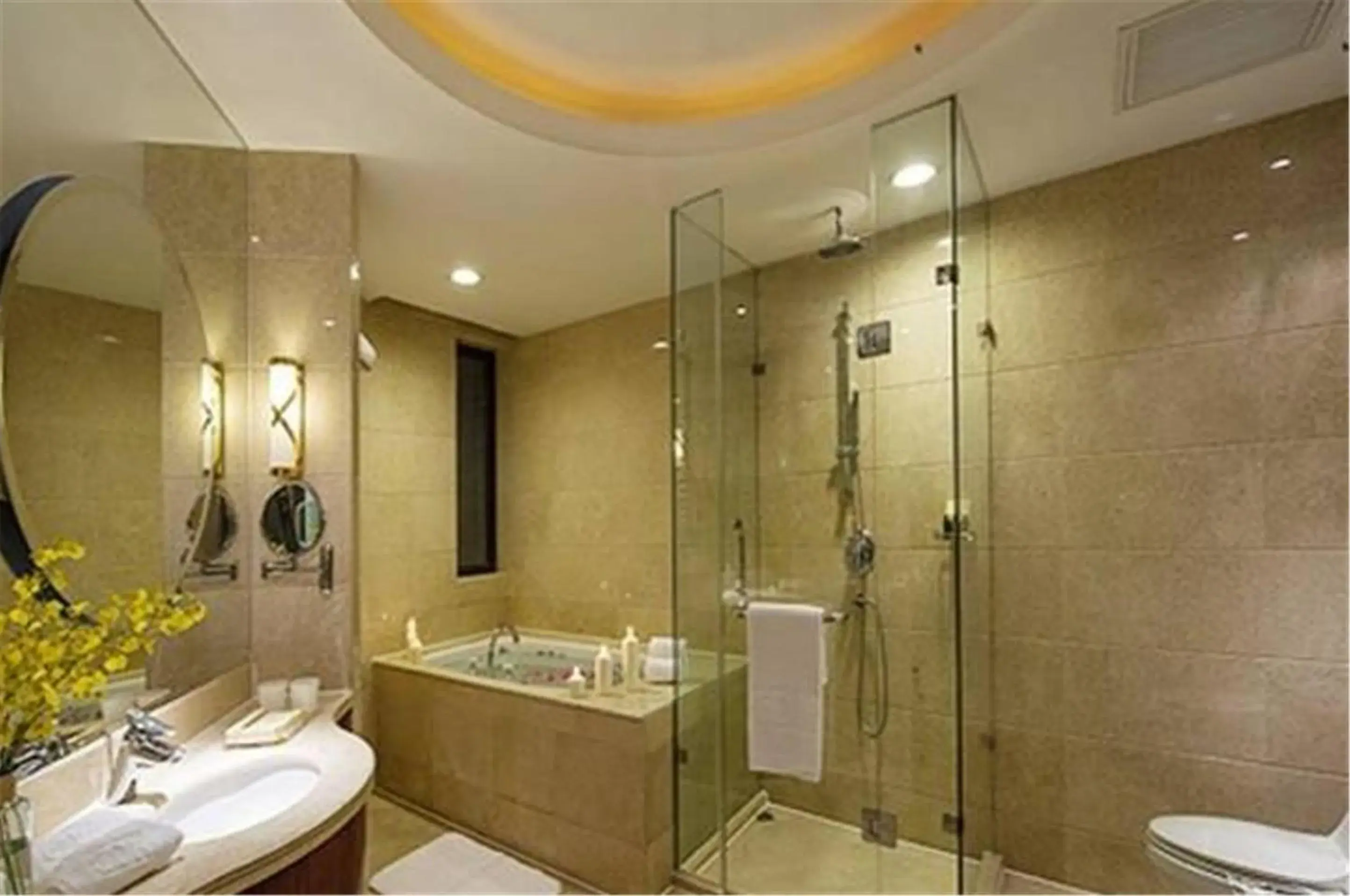 Bathroom in GuangDong Hotel Shanghai