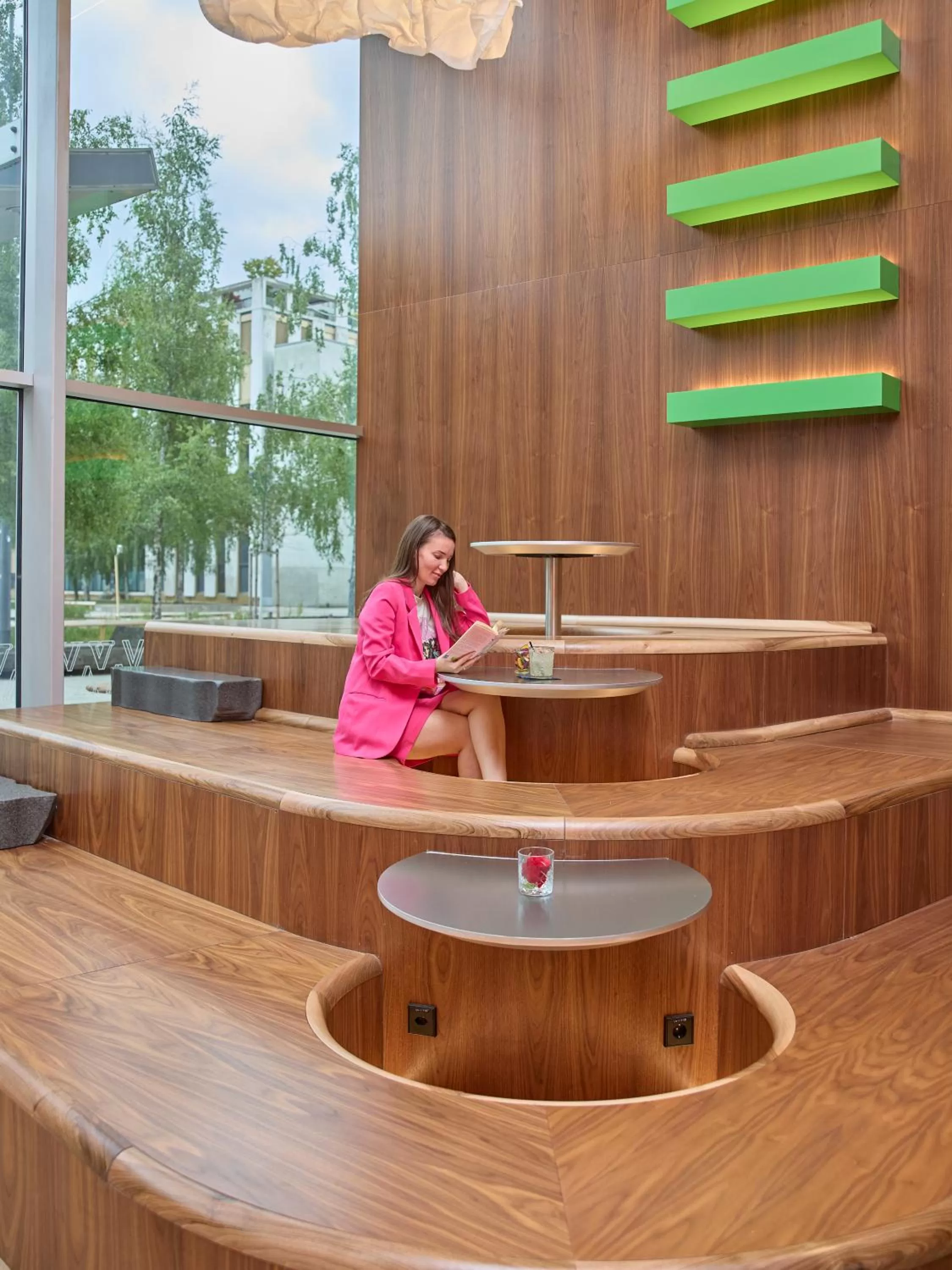 Lobby or reception in Novotel Zurich City West
