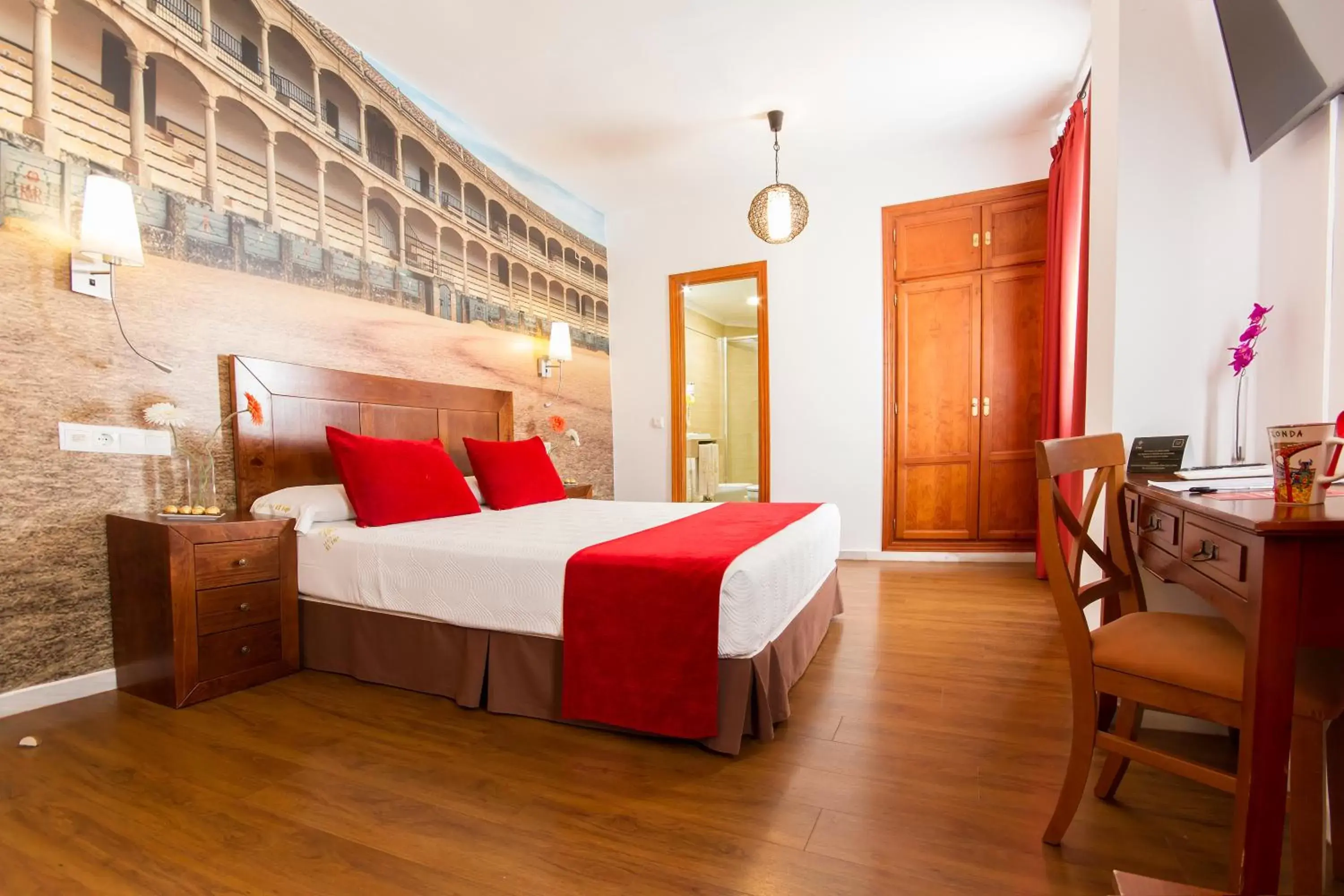 Photo of the whole room, Bed in Hotel El Tajo & SPA