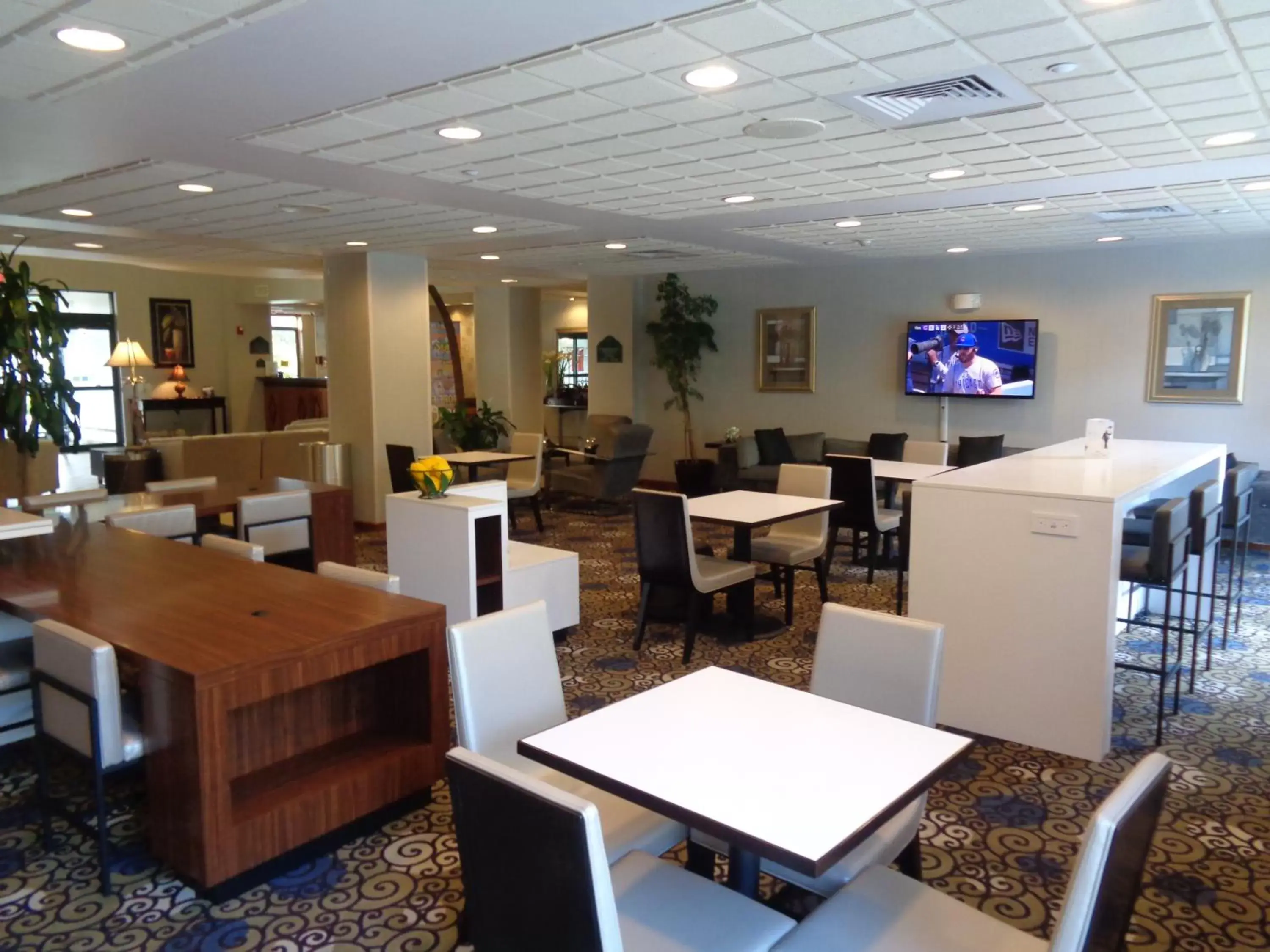 Dining area, Restaurant/Places to Eat in Wingate by Wyndham Destin