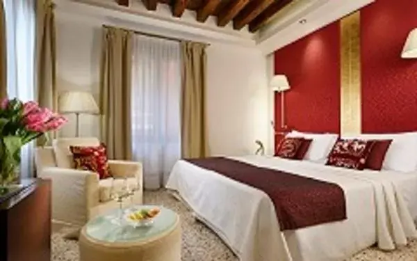 Bed in Hotel Palazzo Giovanelli e Gran Canal