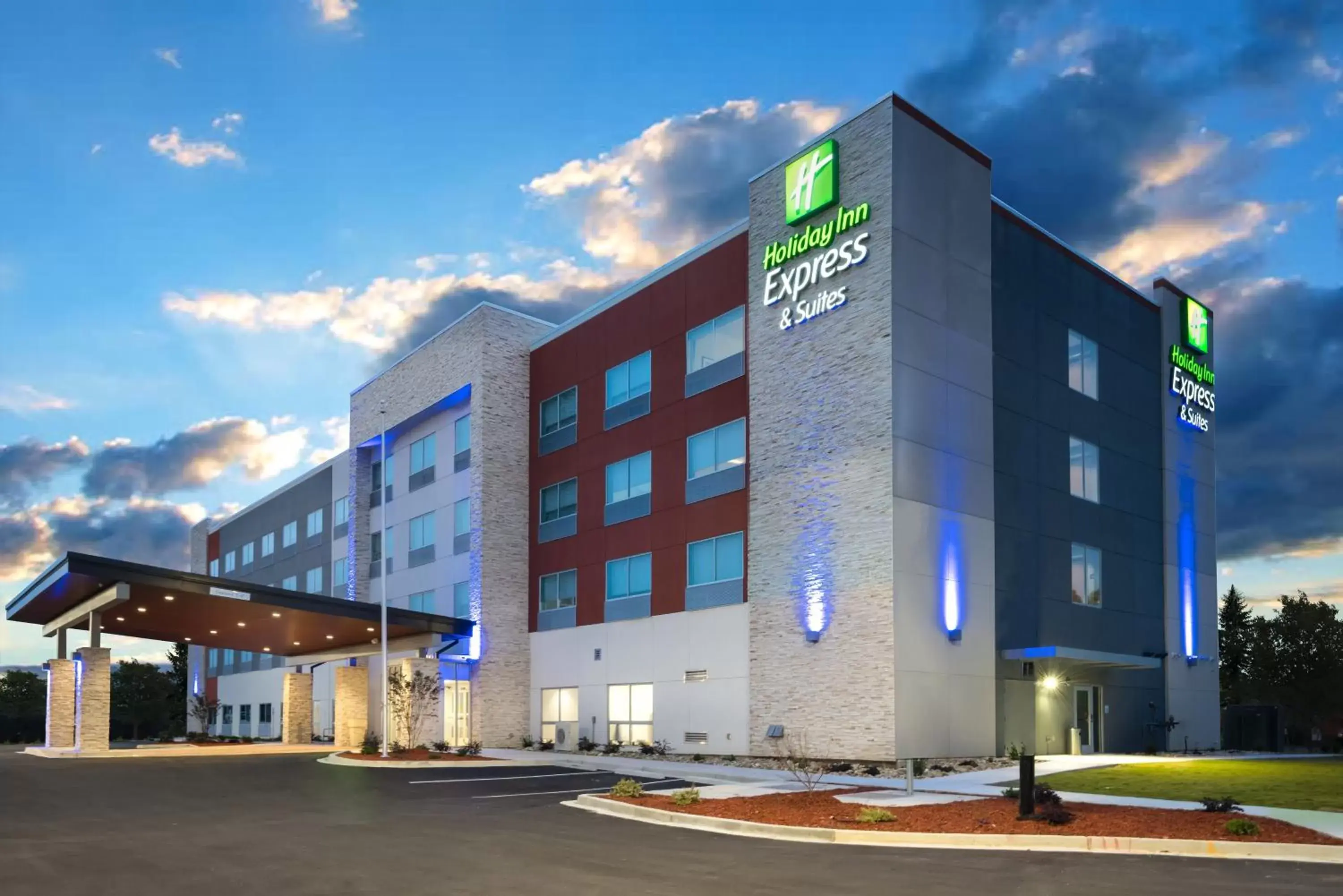 Property Building in Holiday Inn Express & Suites Greenville SE - Simpsonville, an IHG Hotel