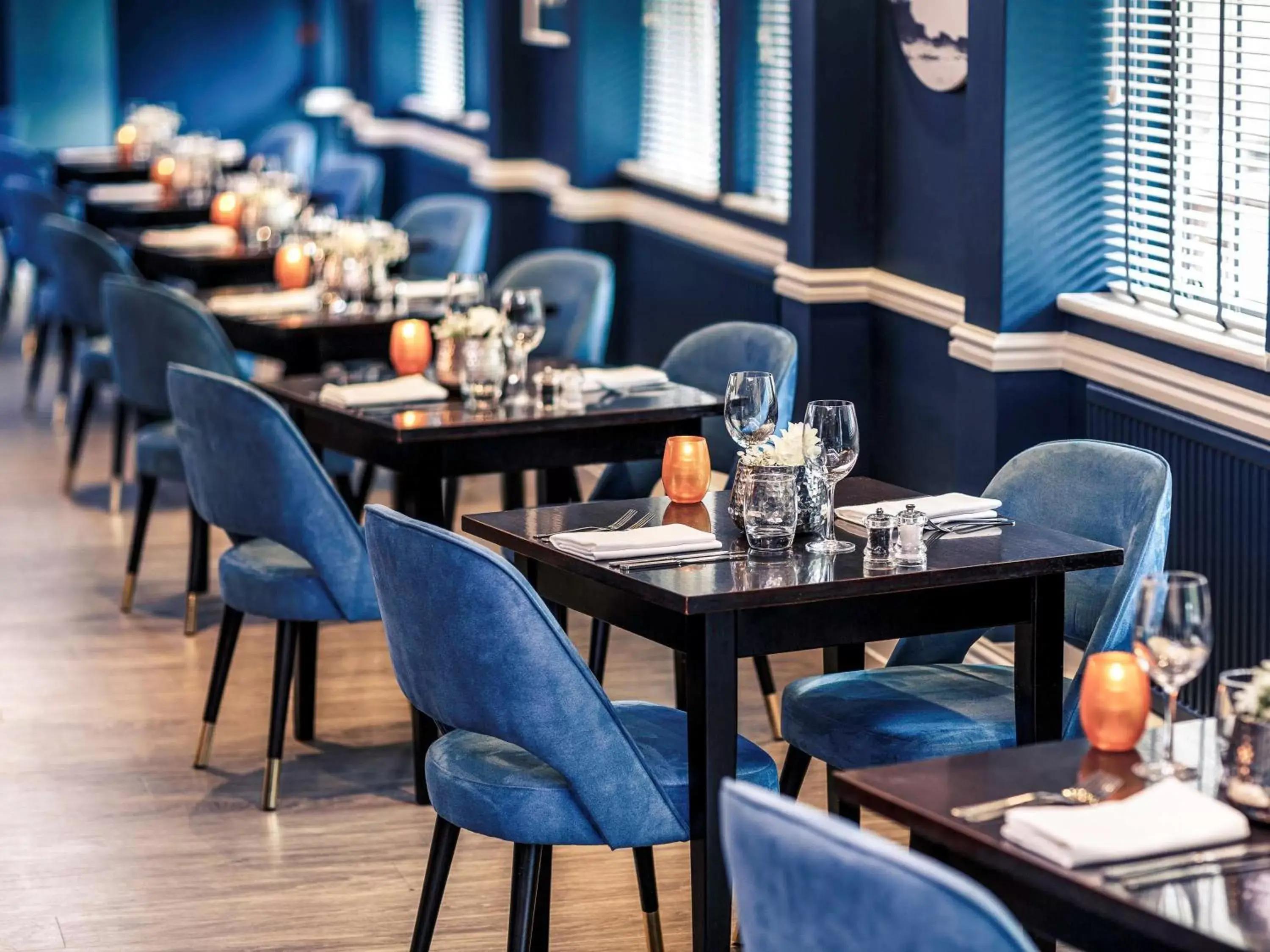 Property building in Mercure Swansea Hotel Property building in Mercure Swansea Hotel