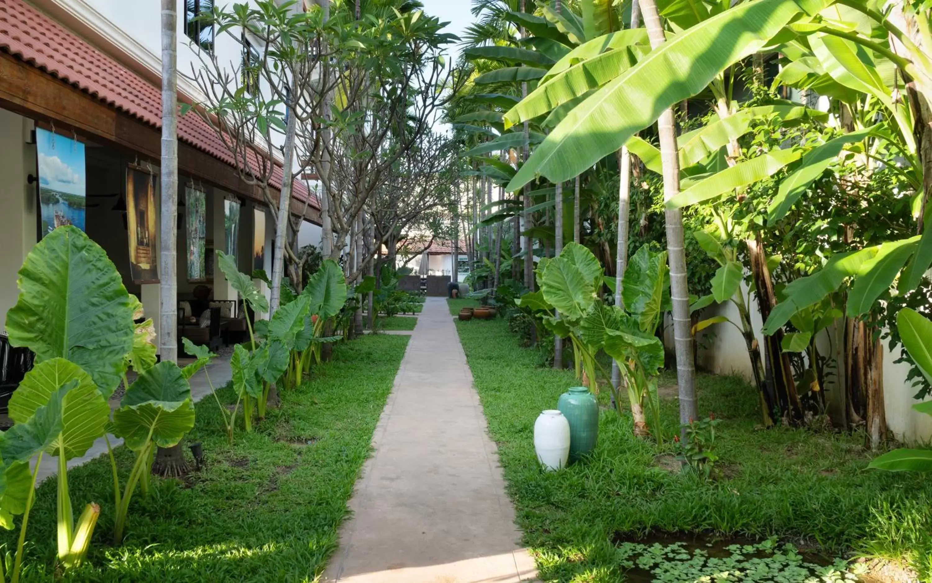 Facade/entrance, Garden in The Urban