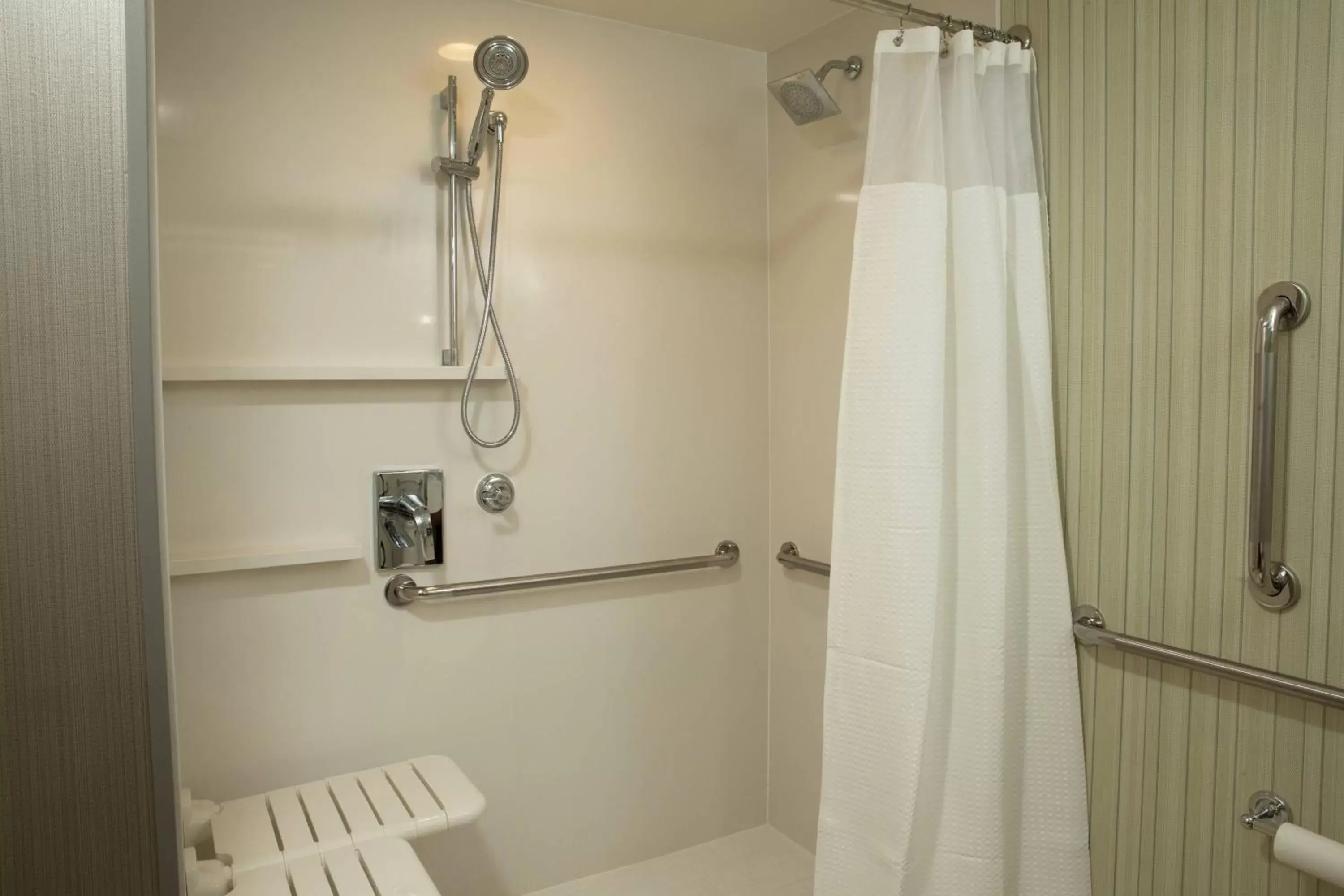 Bathroom in Courtyard by Marriott Lafayette