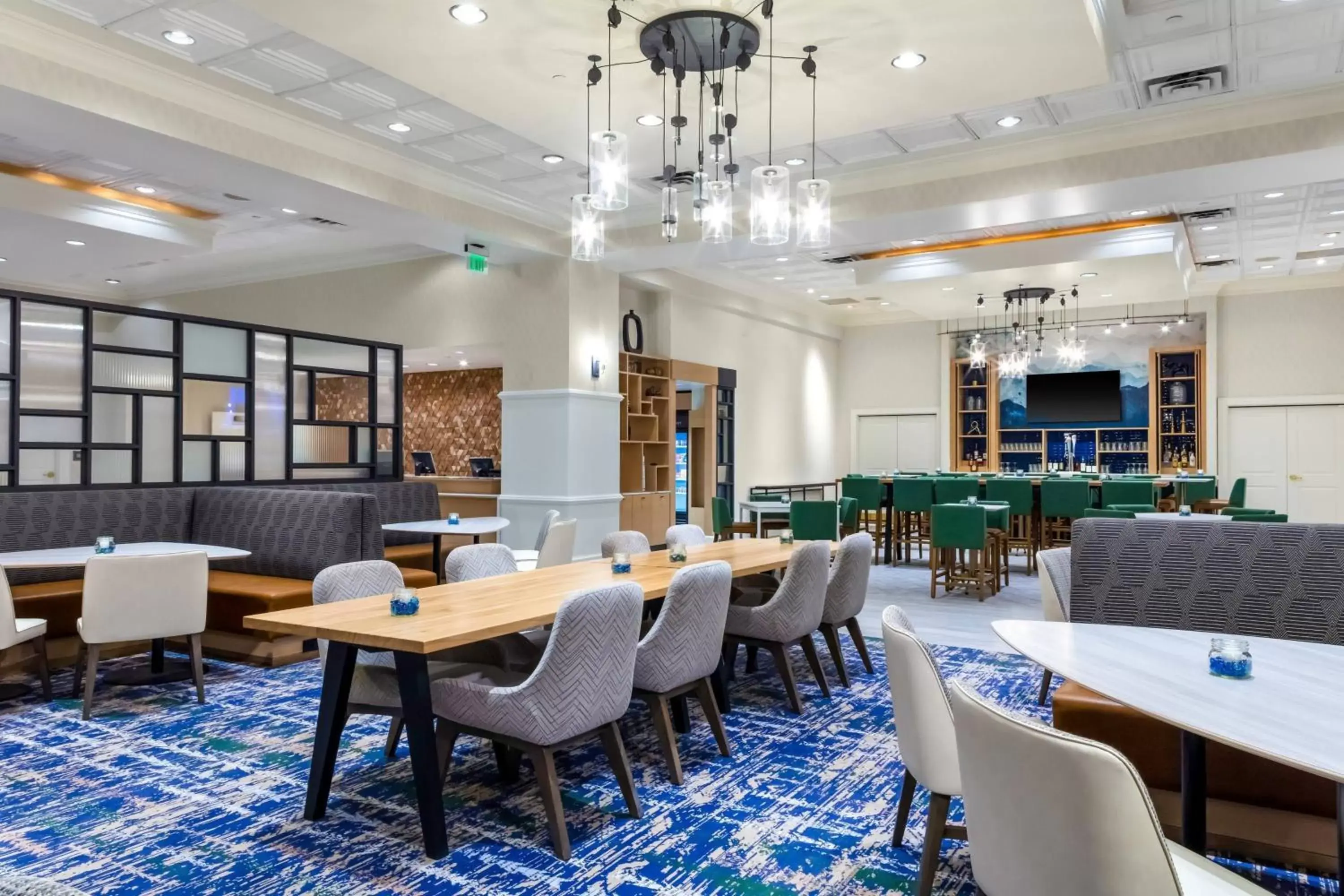 Restaurant/Places to Eat in Residence Inn Denver City Center