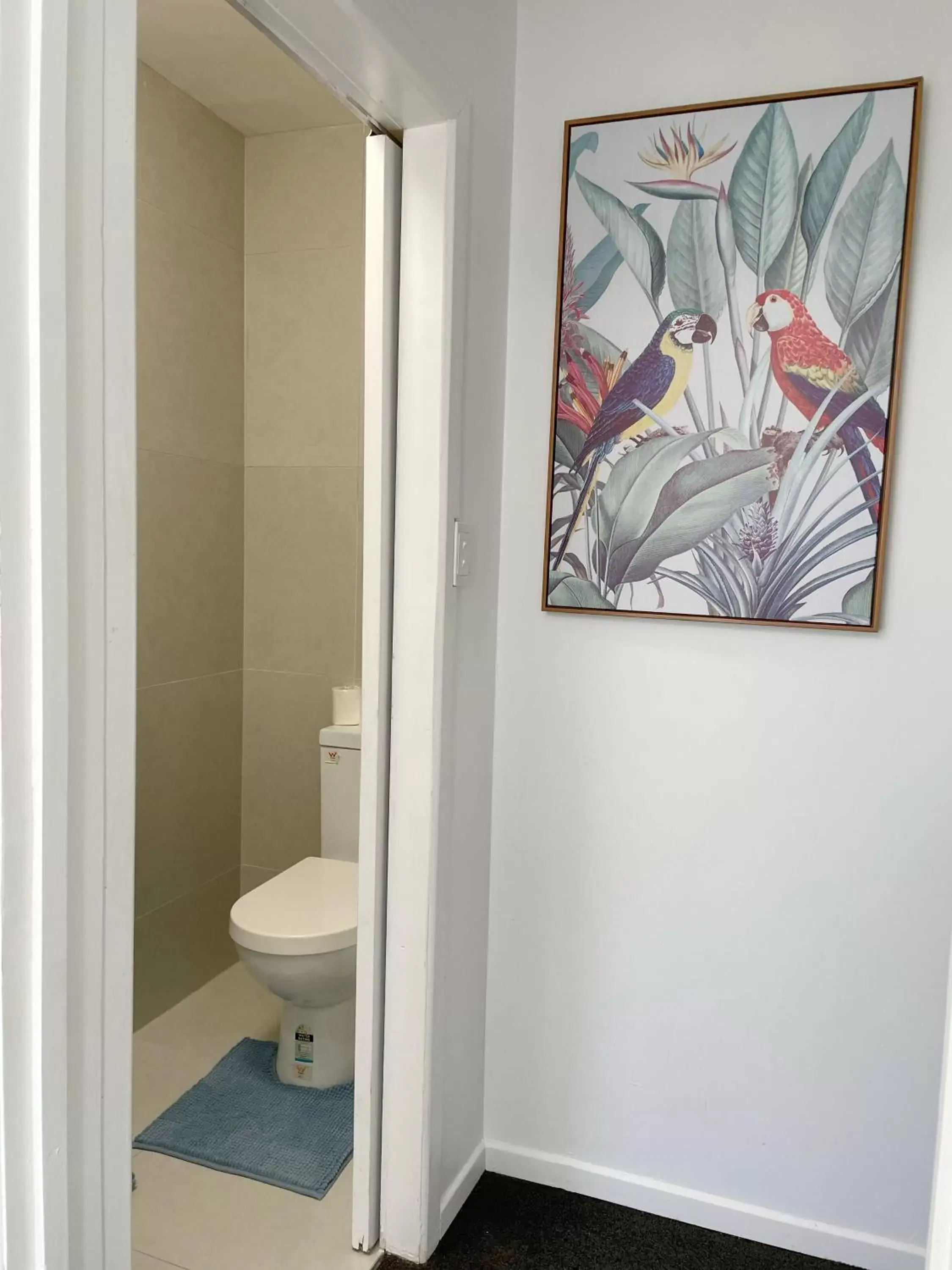 Toilet, Bathroom in Pupuke Manor Motel