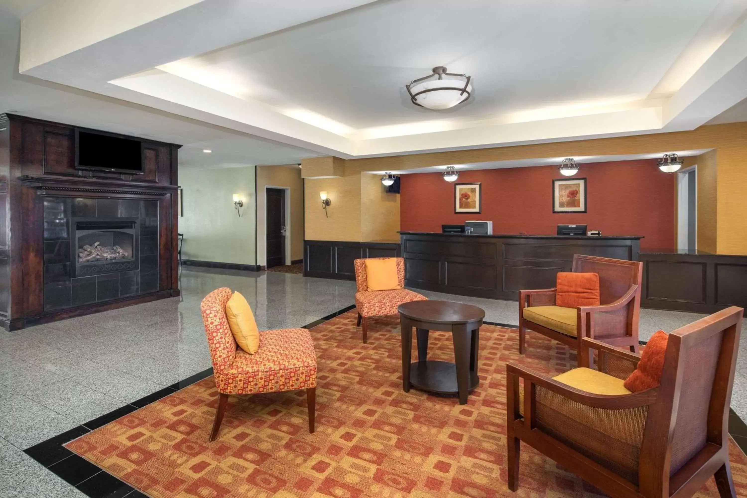 Lobby or reception in La Quinta by Wyndham Atlanta Union City