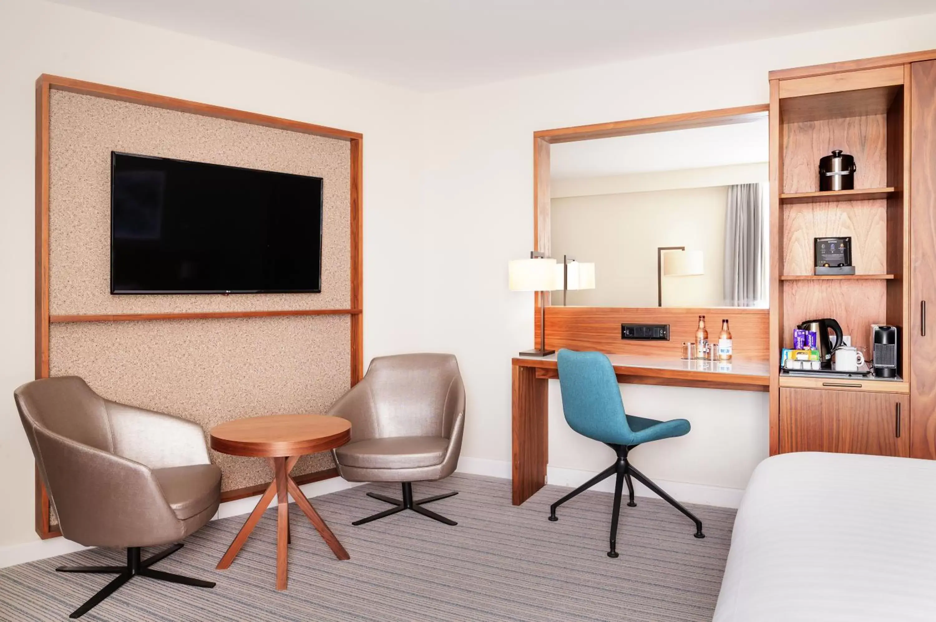 Seating Area in Courtyard by Marriott London Gatwick Airport