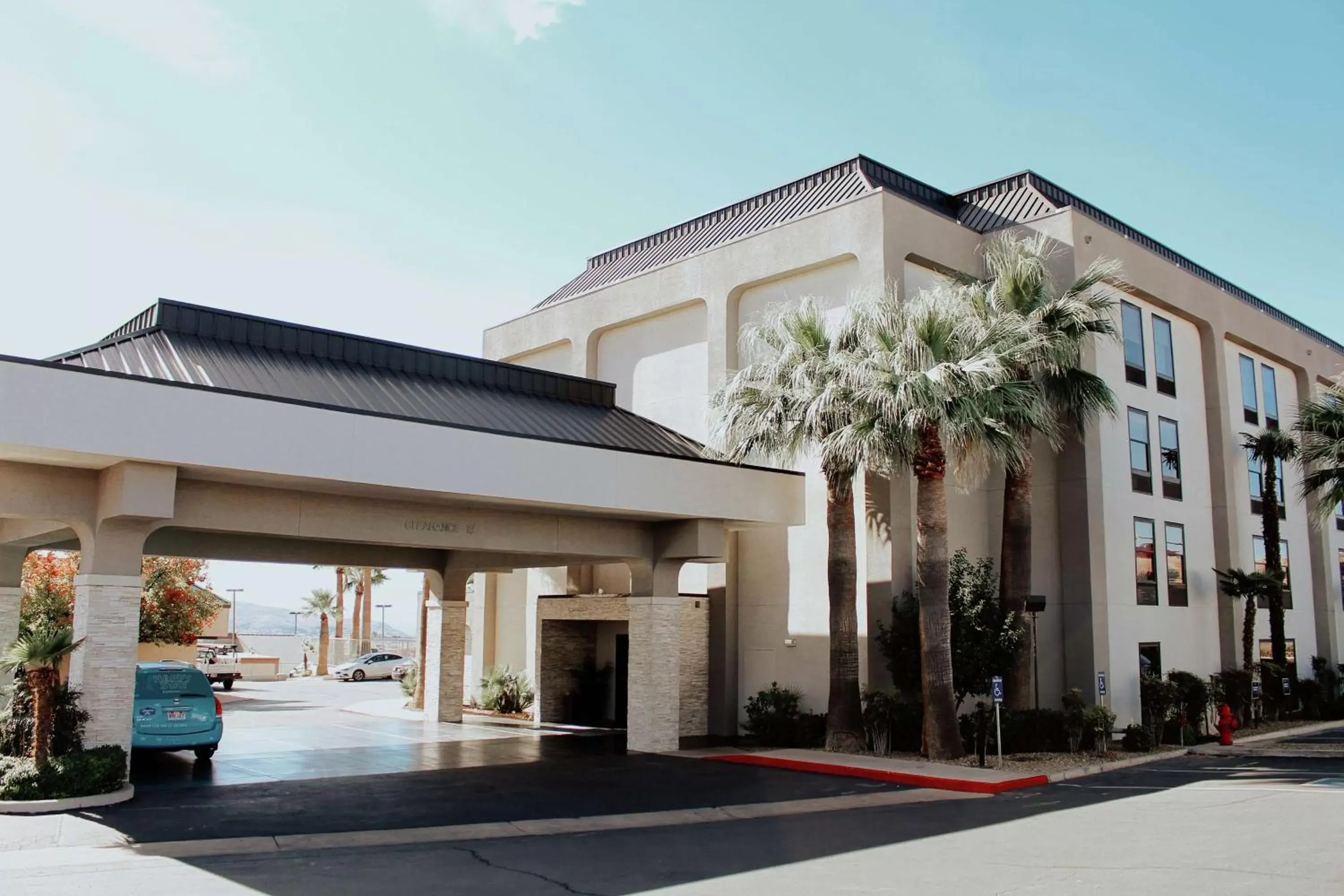 Property building in Hampton Inn St. George Property building in Hampton Inn St. George