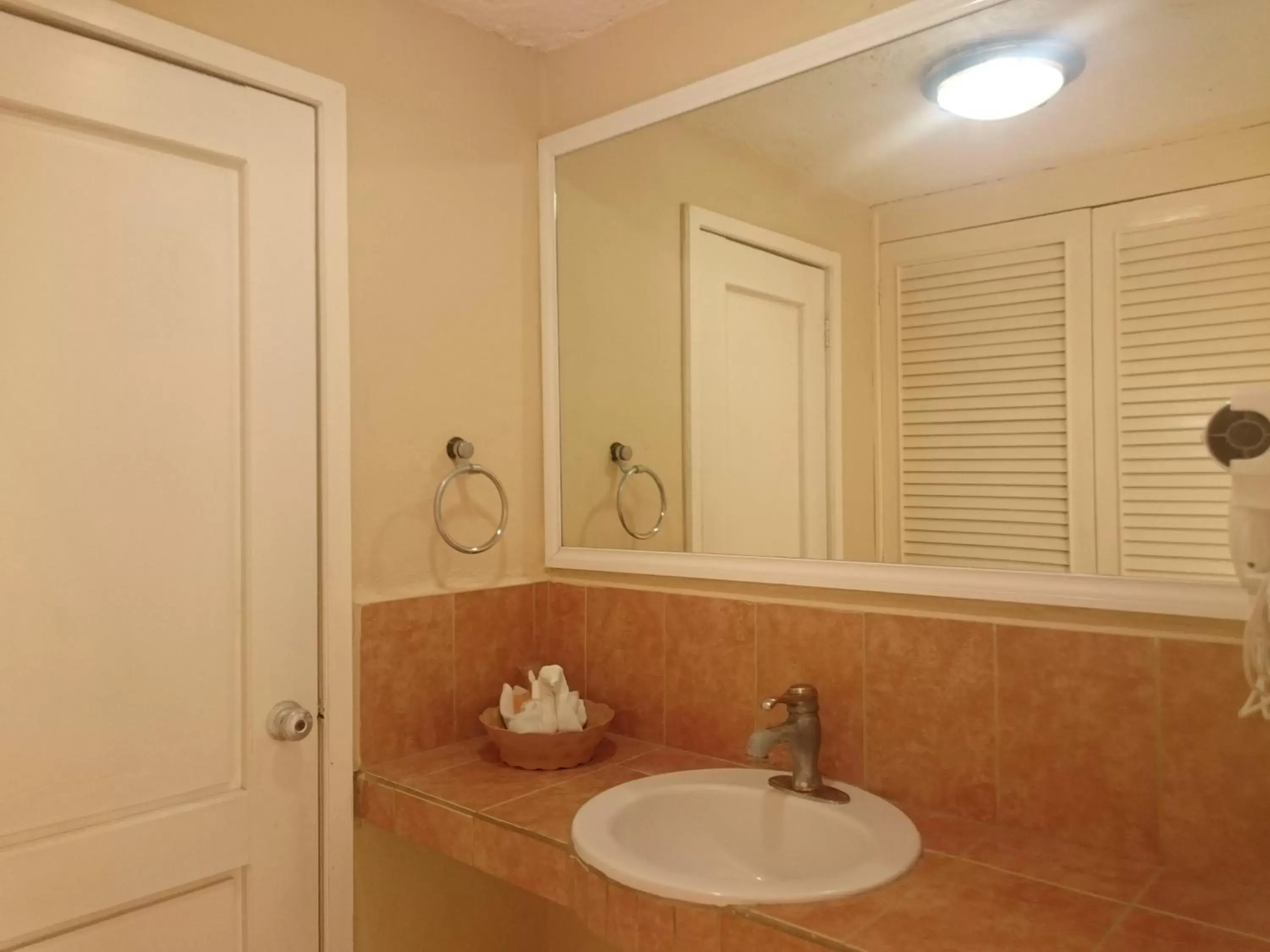 Bathroom in Hacienda de Castilla