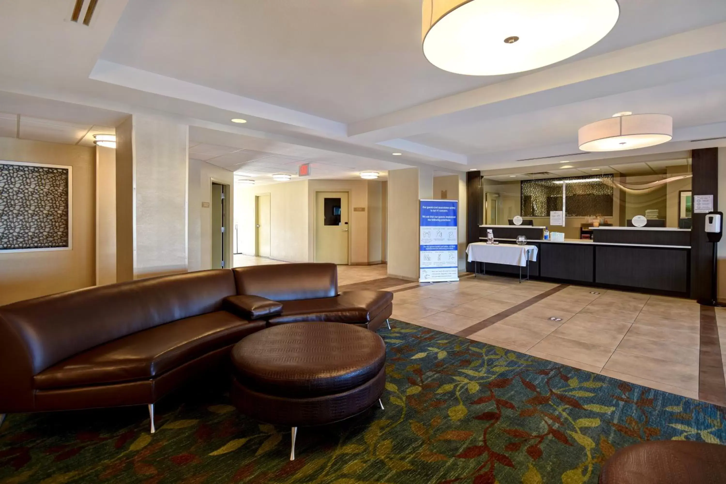 Property building, Lobby/Reception in Candlewood Suites St Clairsville Wheeling Area, an IHG Hotel