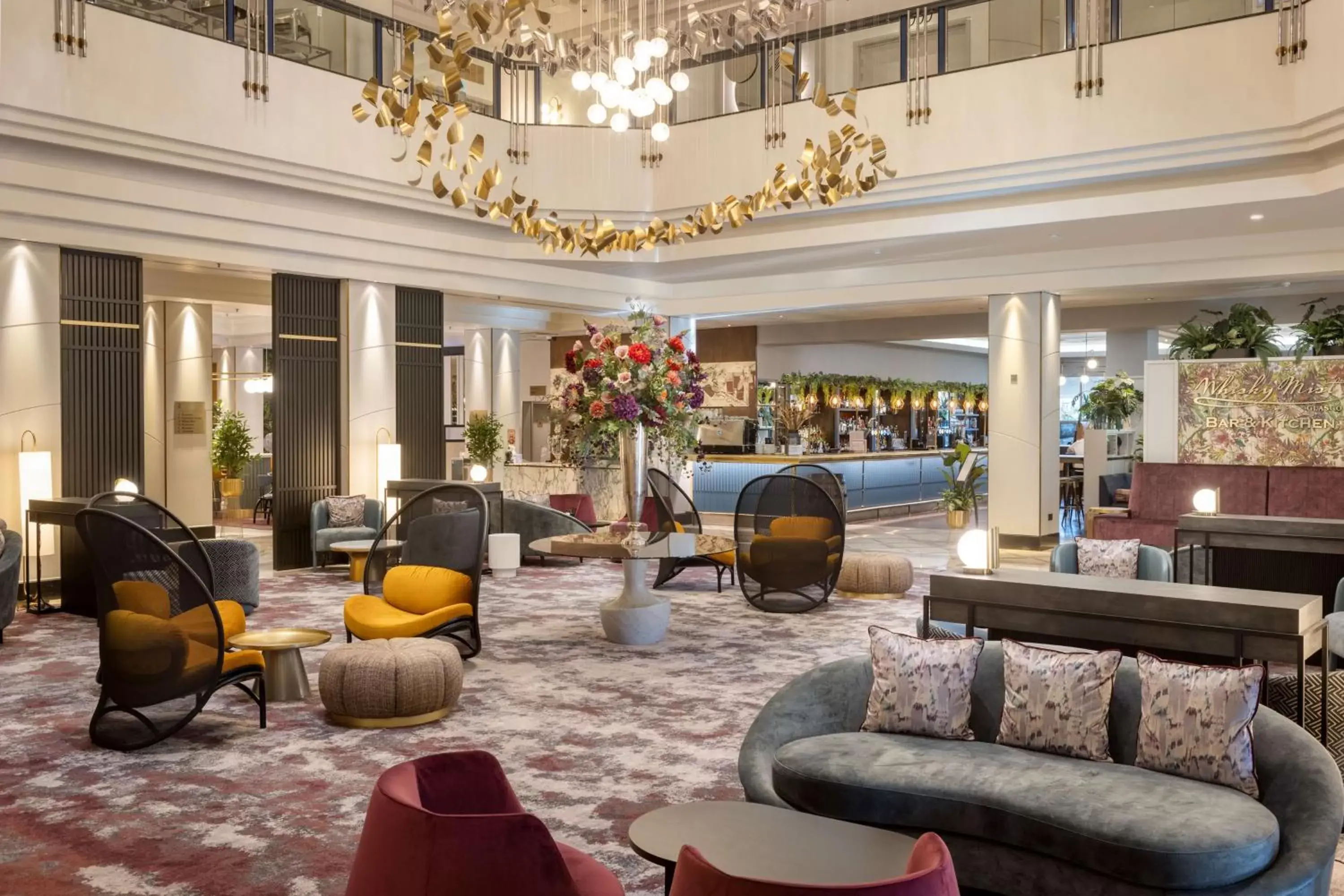 Lobby or reception, Lounge/Bar in Hilton Glasgow