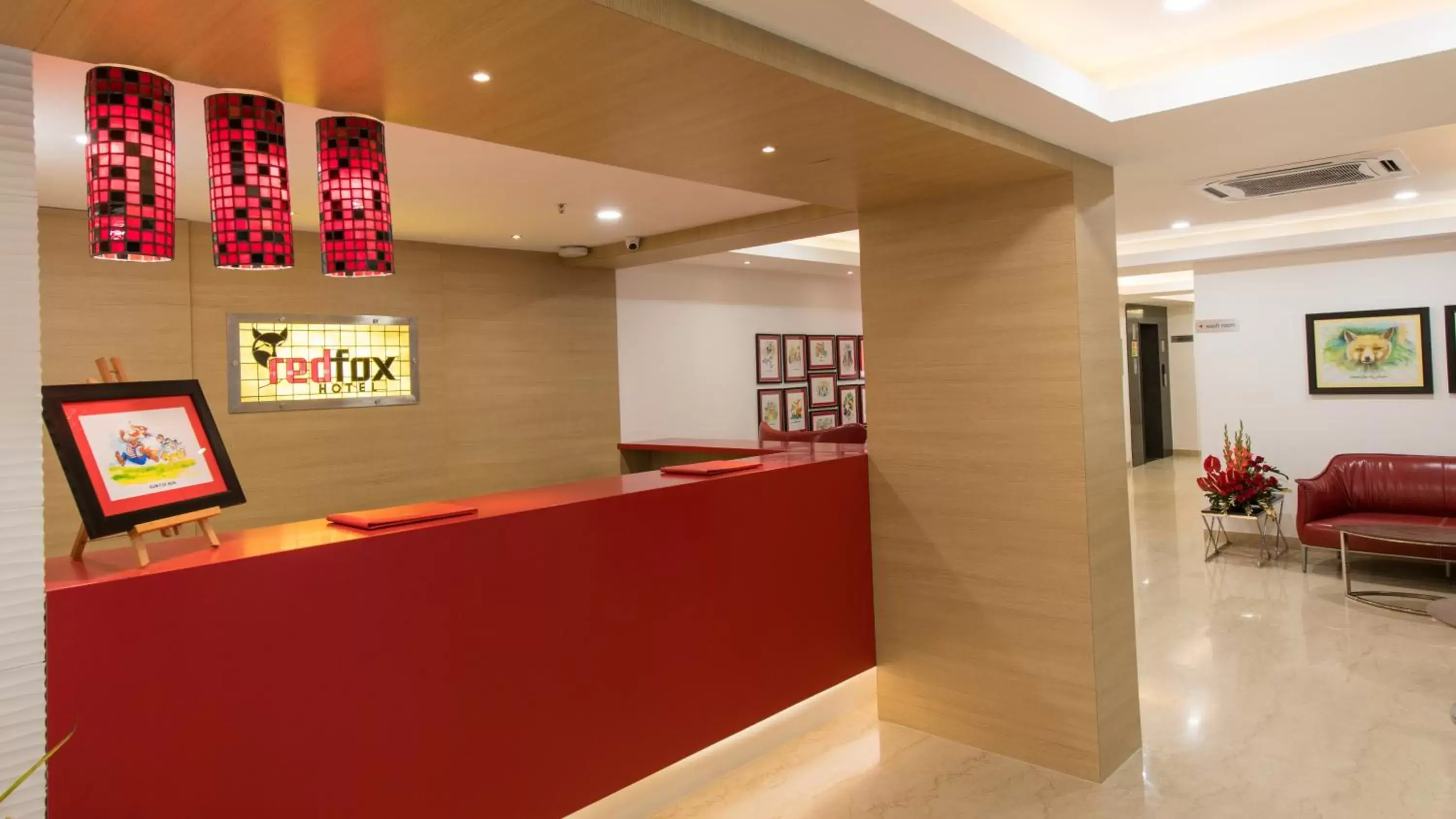 Lobby or reception in Red Fox by Lemon Tree Hotels, Tiruchirappalli Trichy Lobby or reception in Red Fox by Lemon Tree Hotels, Tiruchirappalli Trichy