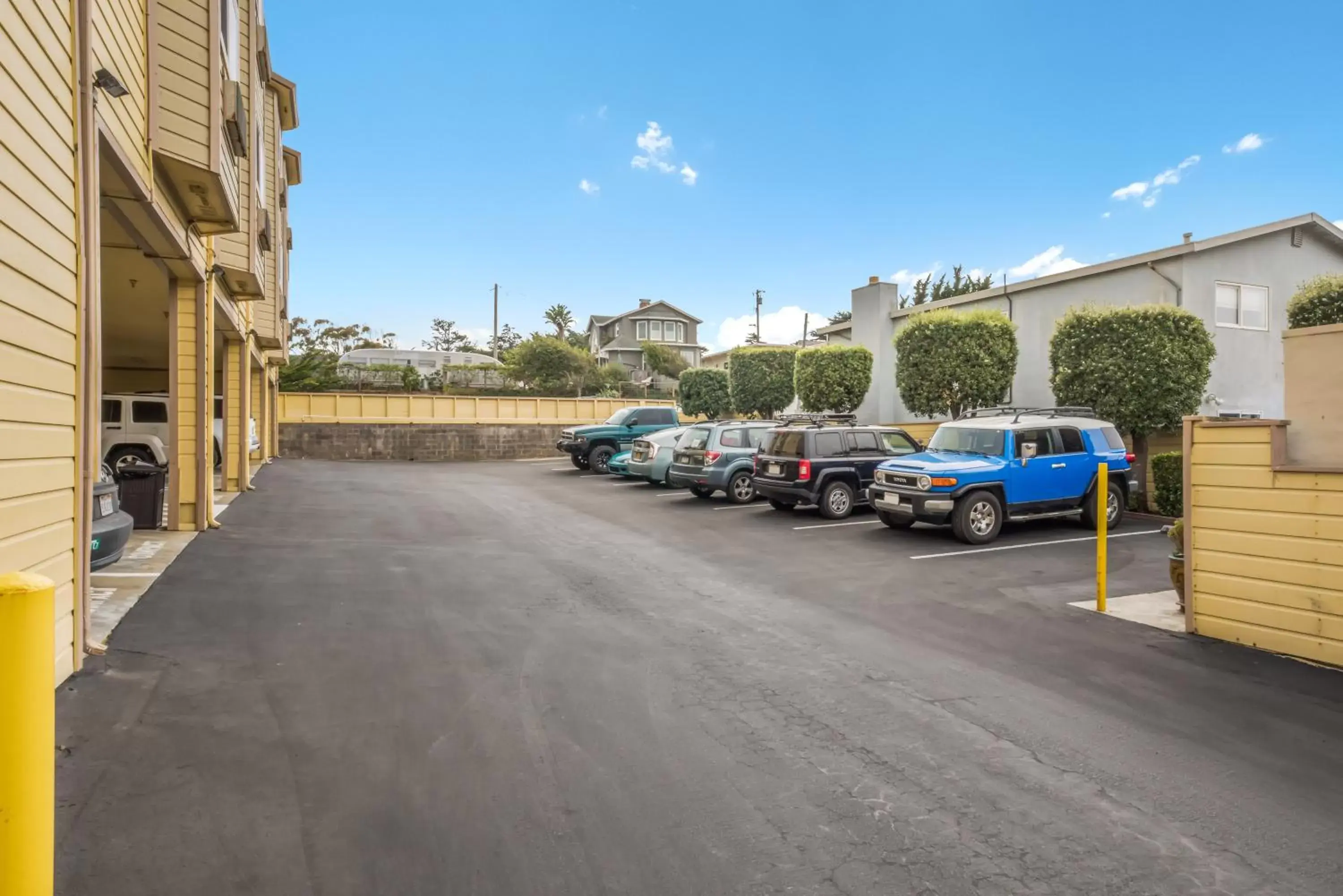 Parking in Americas Best Value Inn San Francisco/Pacifica