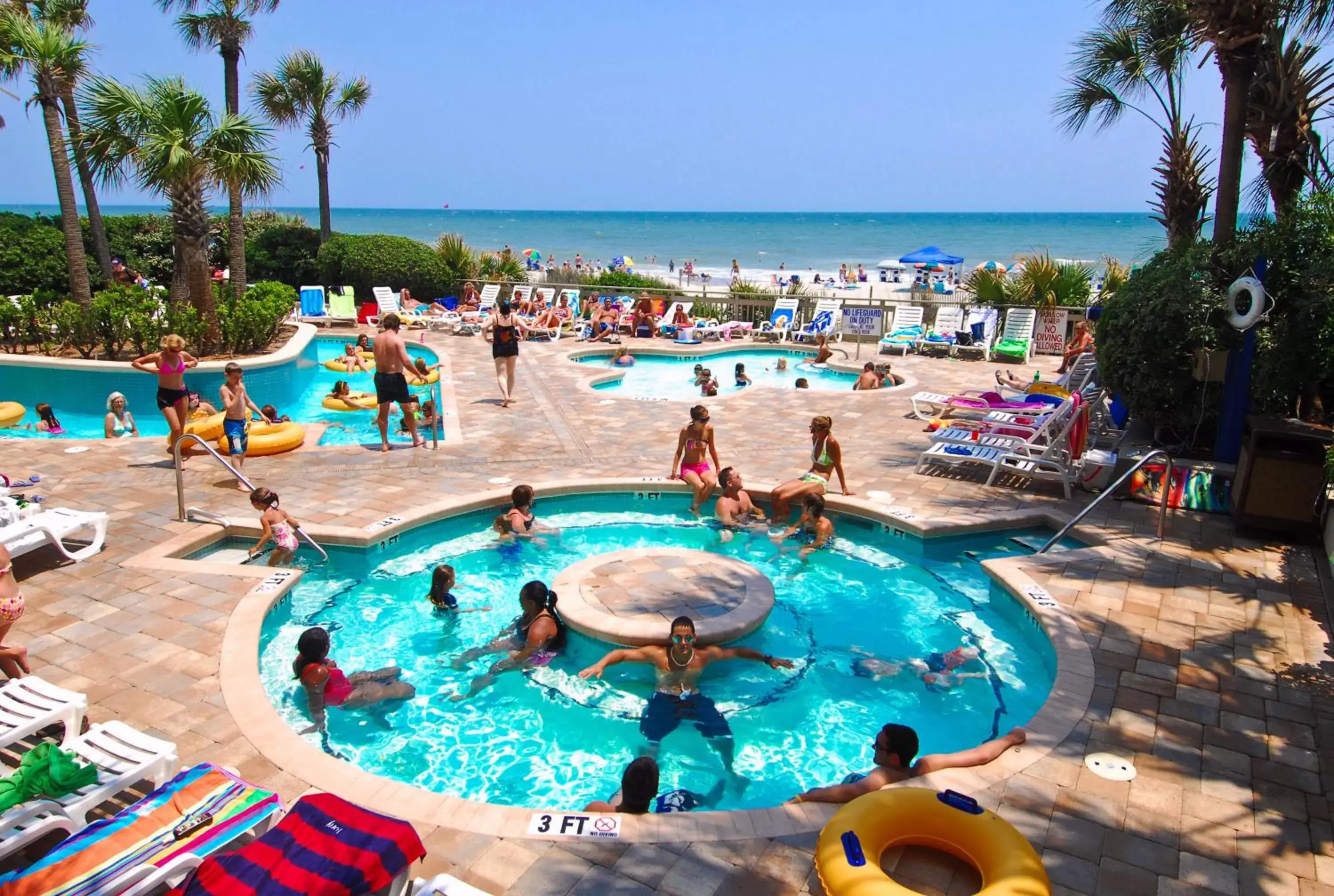 Swimming Pool in Coral Beach Resort