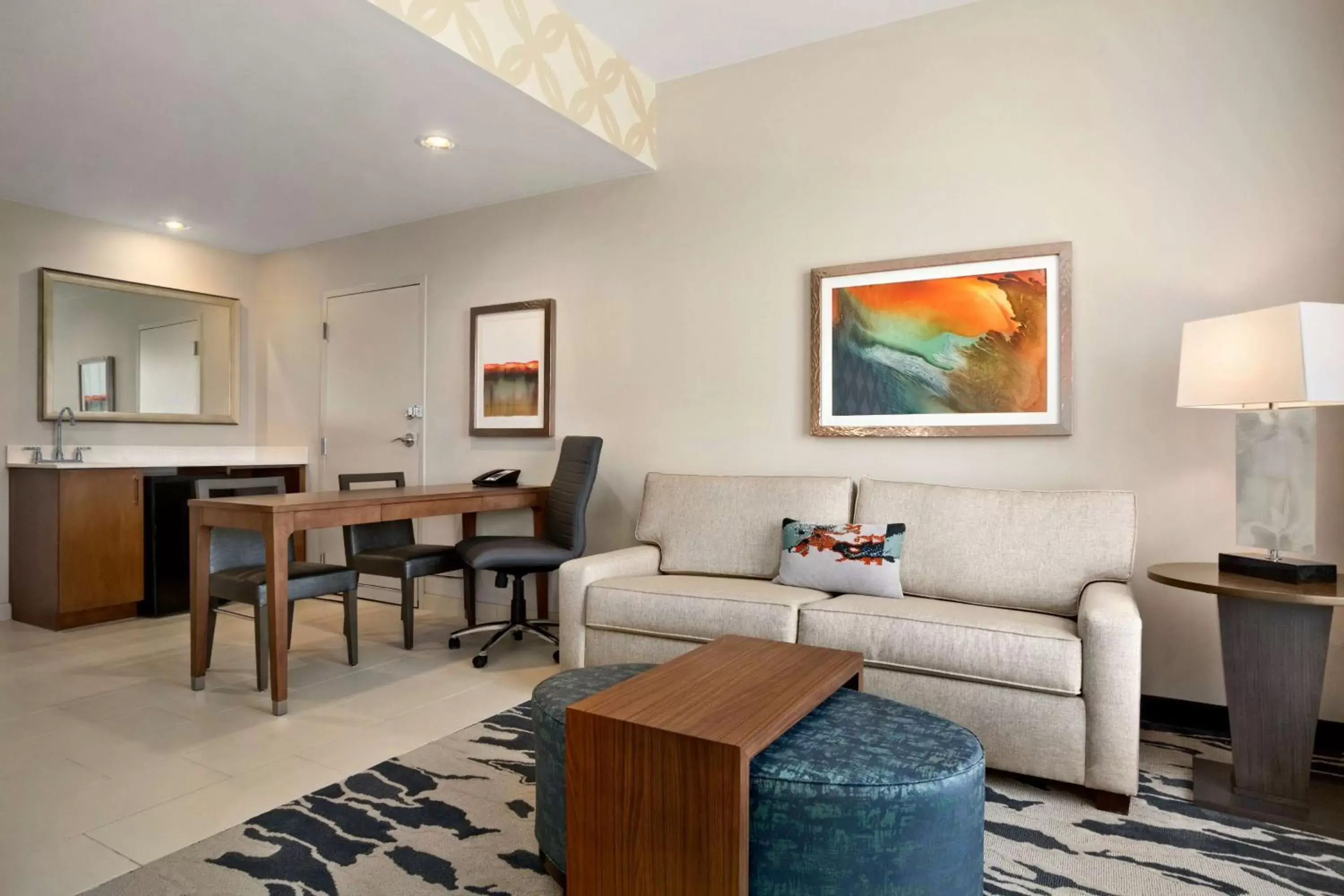 Living room, Seating Area in Embassy Suites by Hilton McAllen Convention Center