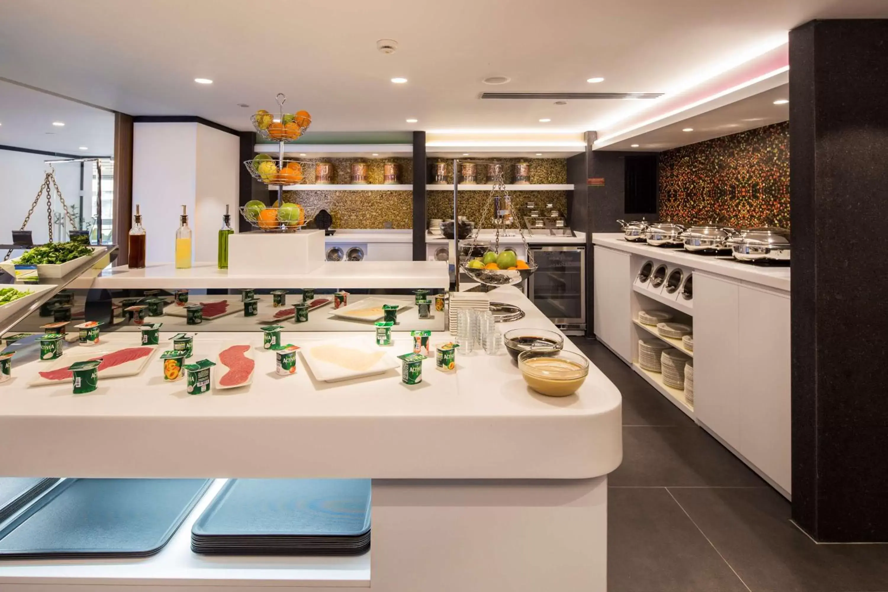 Breakfast, Kitchen/Kitchenette in Hampton by Hilton Istanbul Kurtkoy