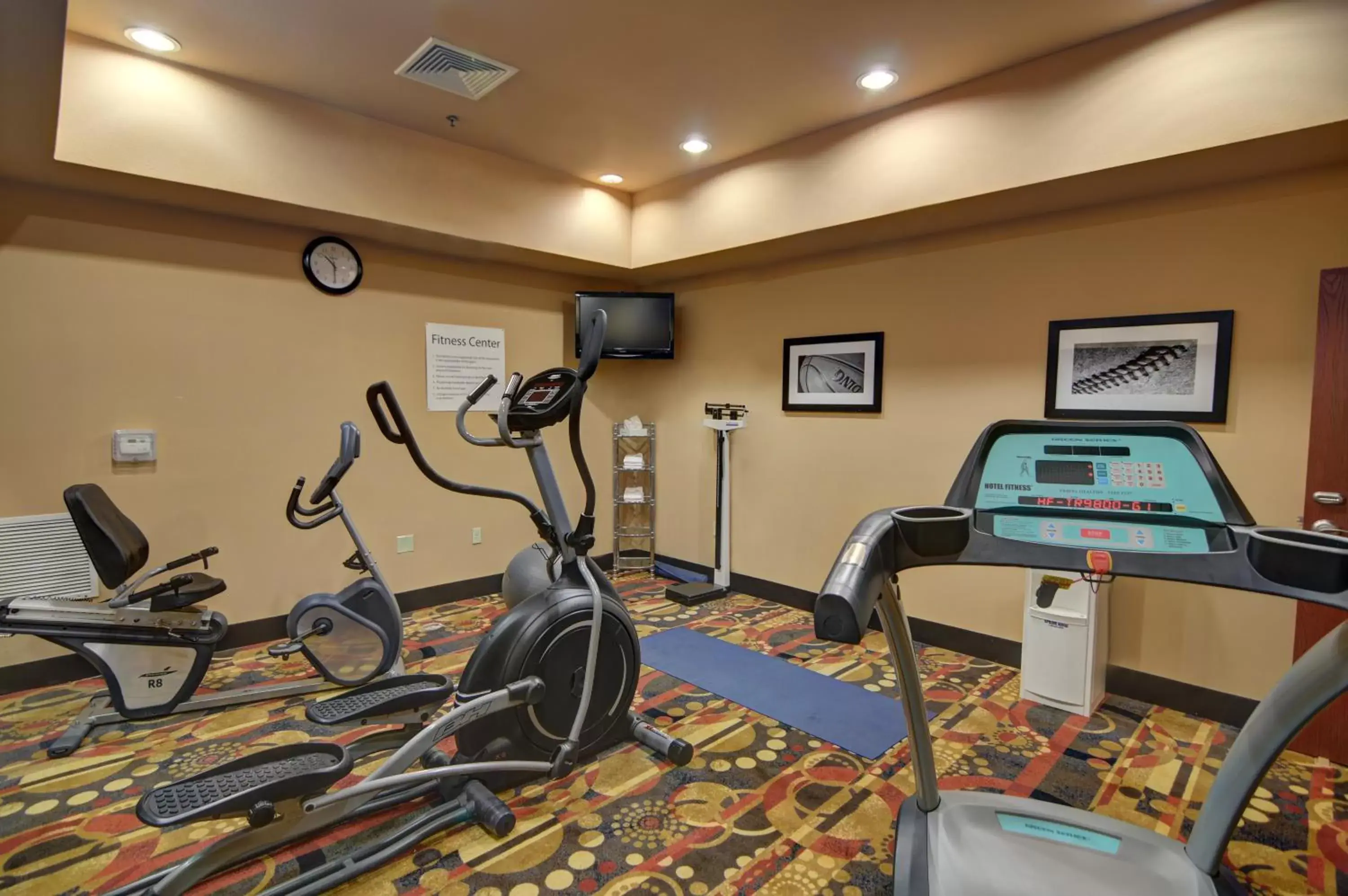 Spa and wellness centre/facilities, Fitness Center/Facilities in Holiday Inn Express Hotel and Suites Altus, an IHG Hotel
