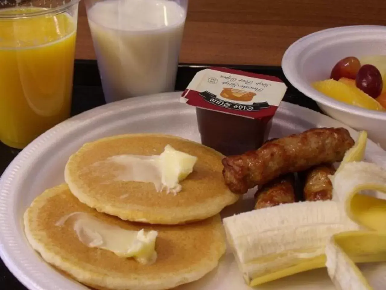 Continental breakfast in Humphry Inn and Suites Continental breakfast in Humphry Inn and Suites
