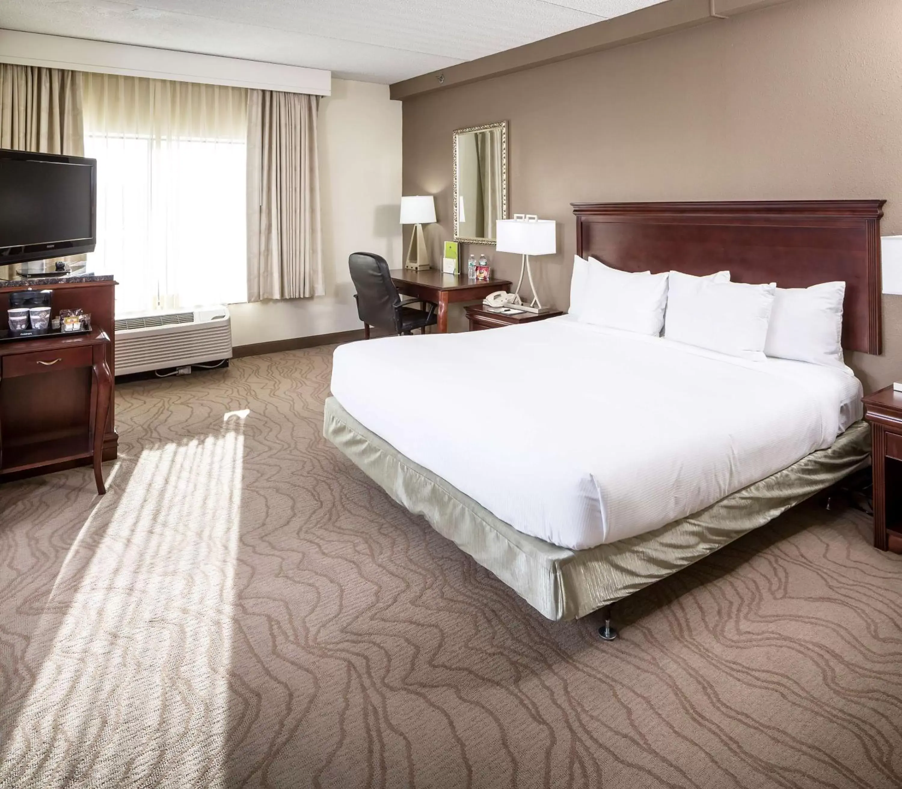 Bed in DoubleTree by Hilton Boston-Milford