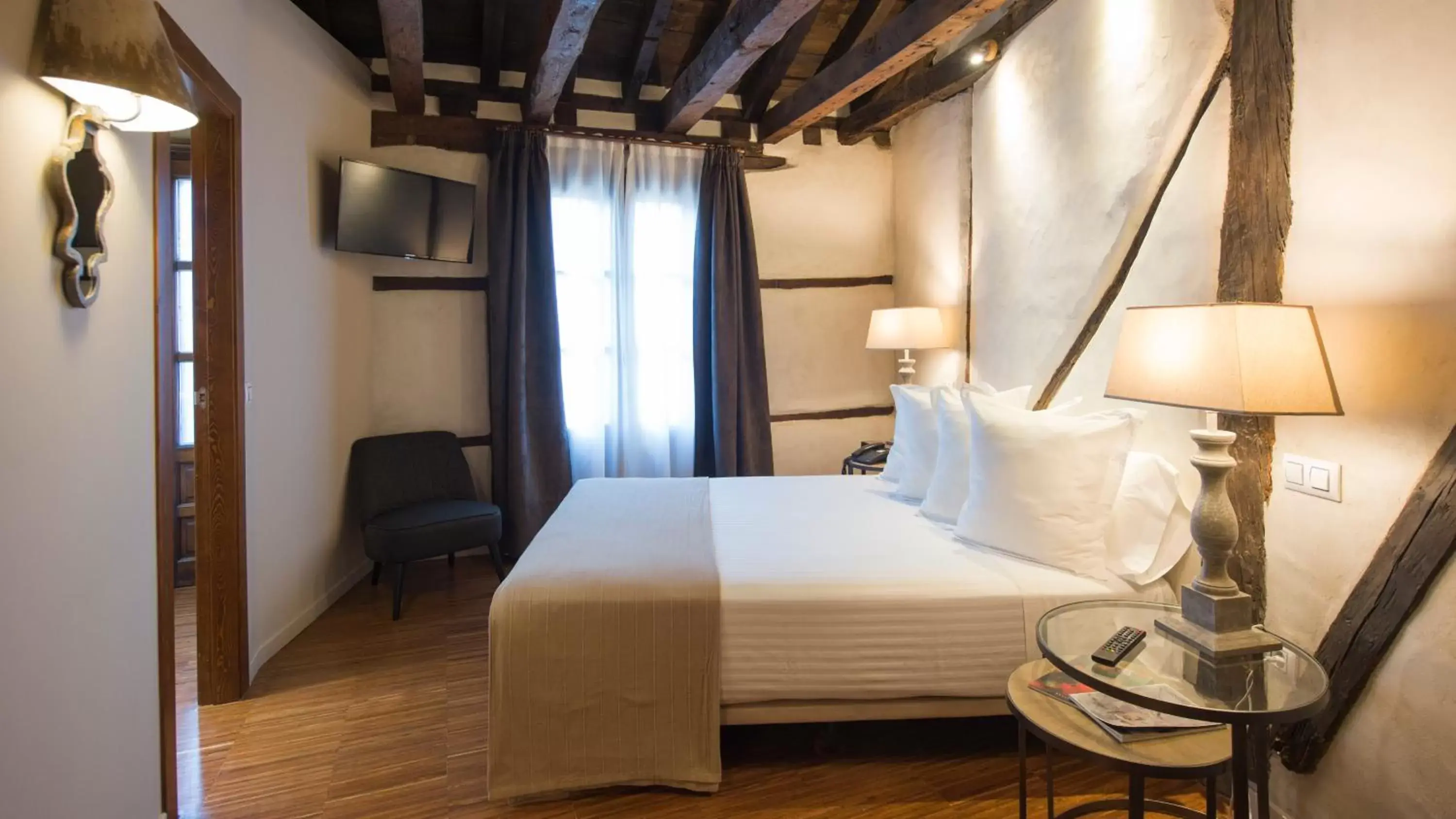 Bed in Abad Toledo Bed in Abad Toledo